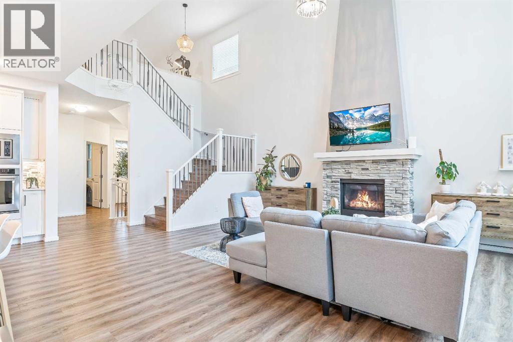 15 Tuscany Ridge Manor Nw, Calgary, Alberta