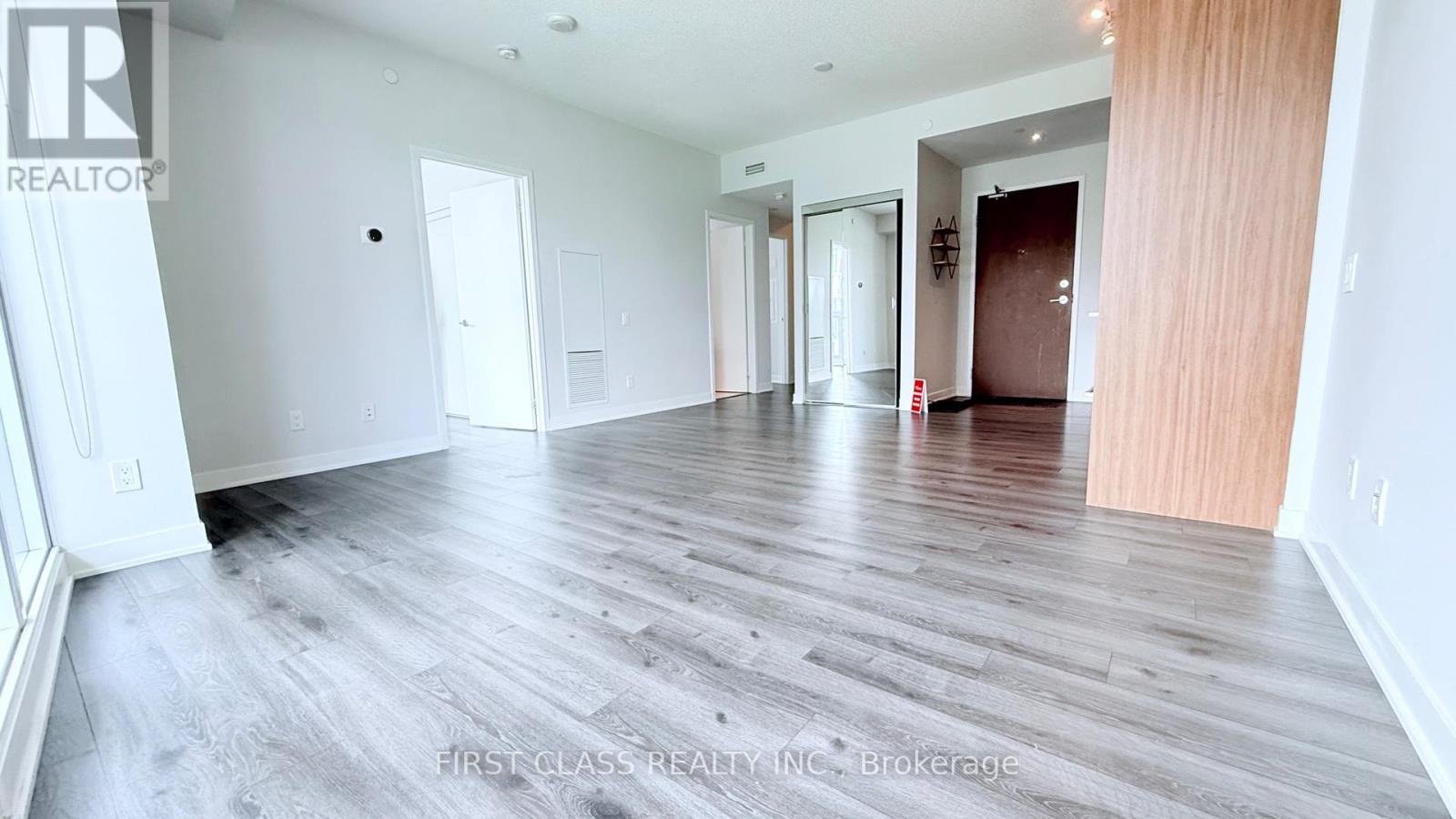 503 - 90 Queens Wharf Road, Toronto (waterfront Communities), Ontario
