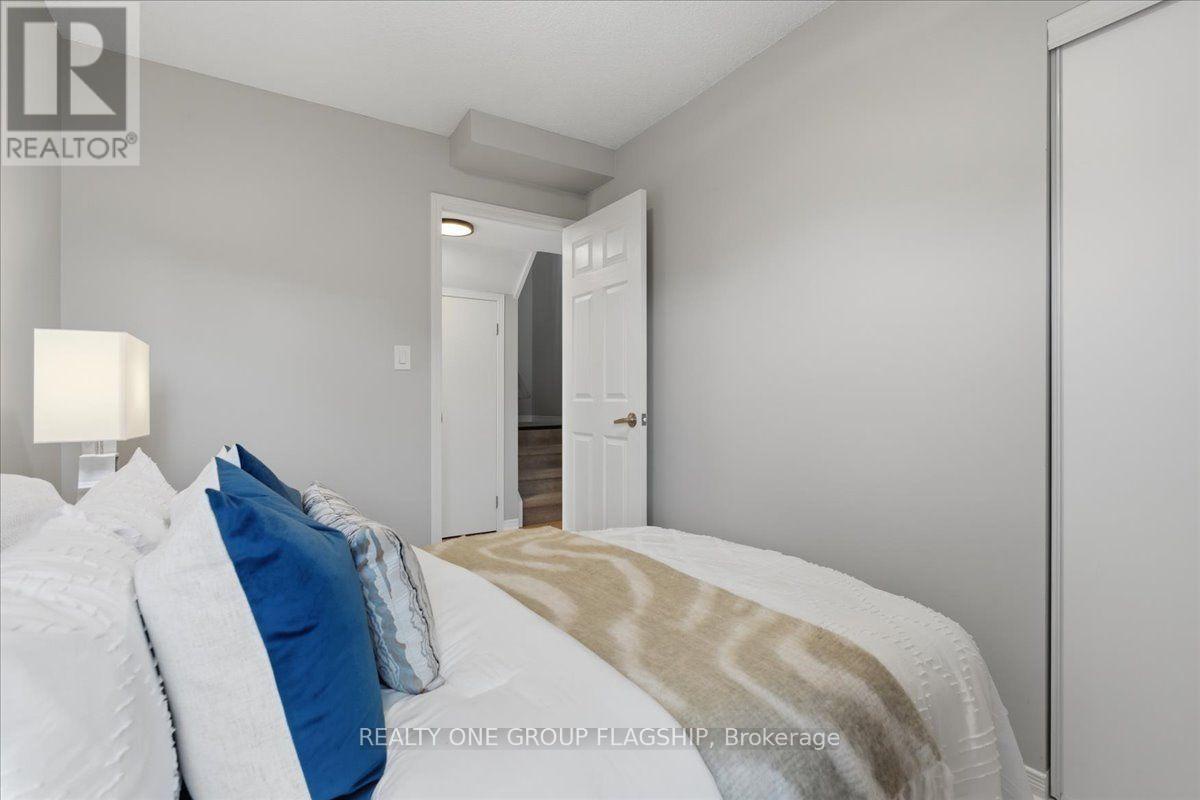 201 - 1 Ruttan Street, Toronto (dufferin Grove), Ontario
