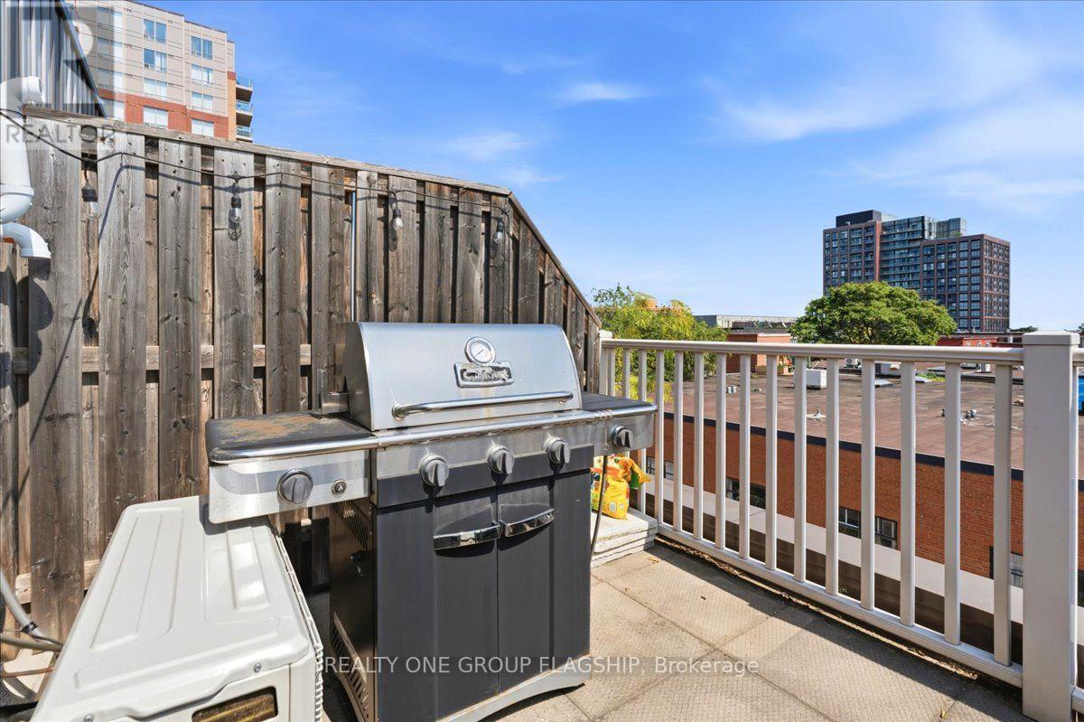 201 - 1 Ruttan Street, Toronto (dufferin Grove), Ontario