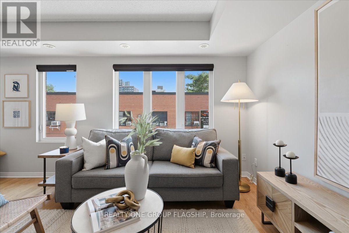 201 - 1 Ruttan Street, Toronto (dufferin Grove), Ontario