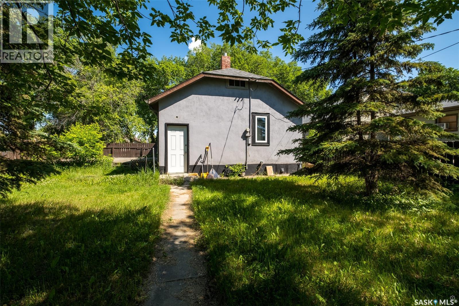 339 15th Street W, Prince Albert, Saskatchewan