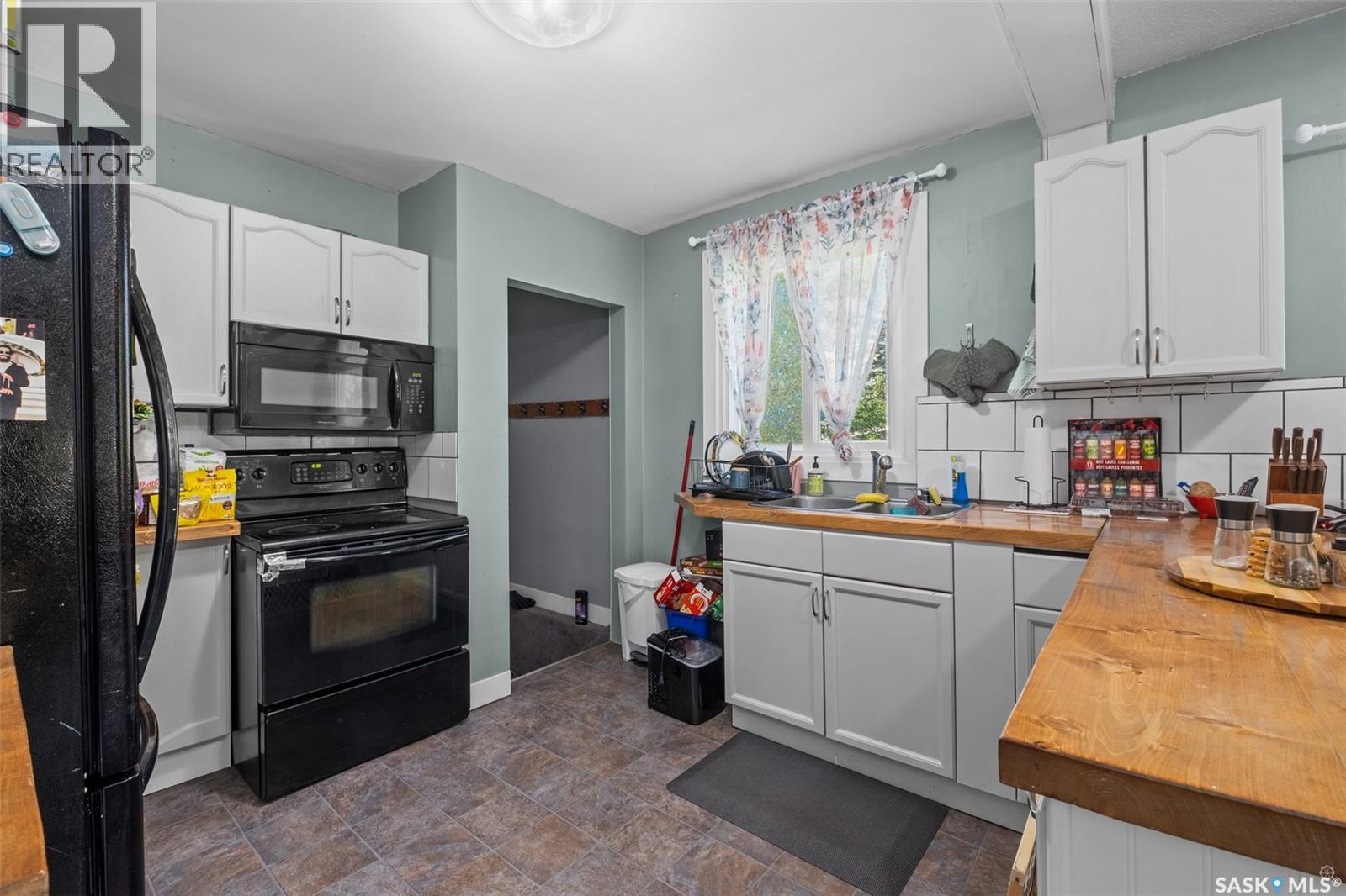 339 15th Street W, Prince Albert, Saskatchewan