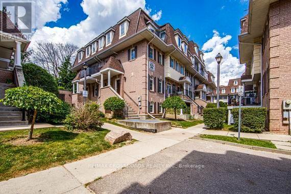 204 - 52 Sidney Belsey Crescent, Toronto (weston), Ontario