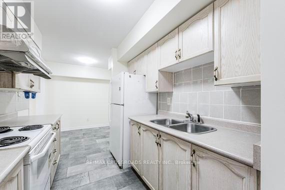 204 - 52 Sidney Belsey Crescent, Toronto (weston), Ontario