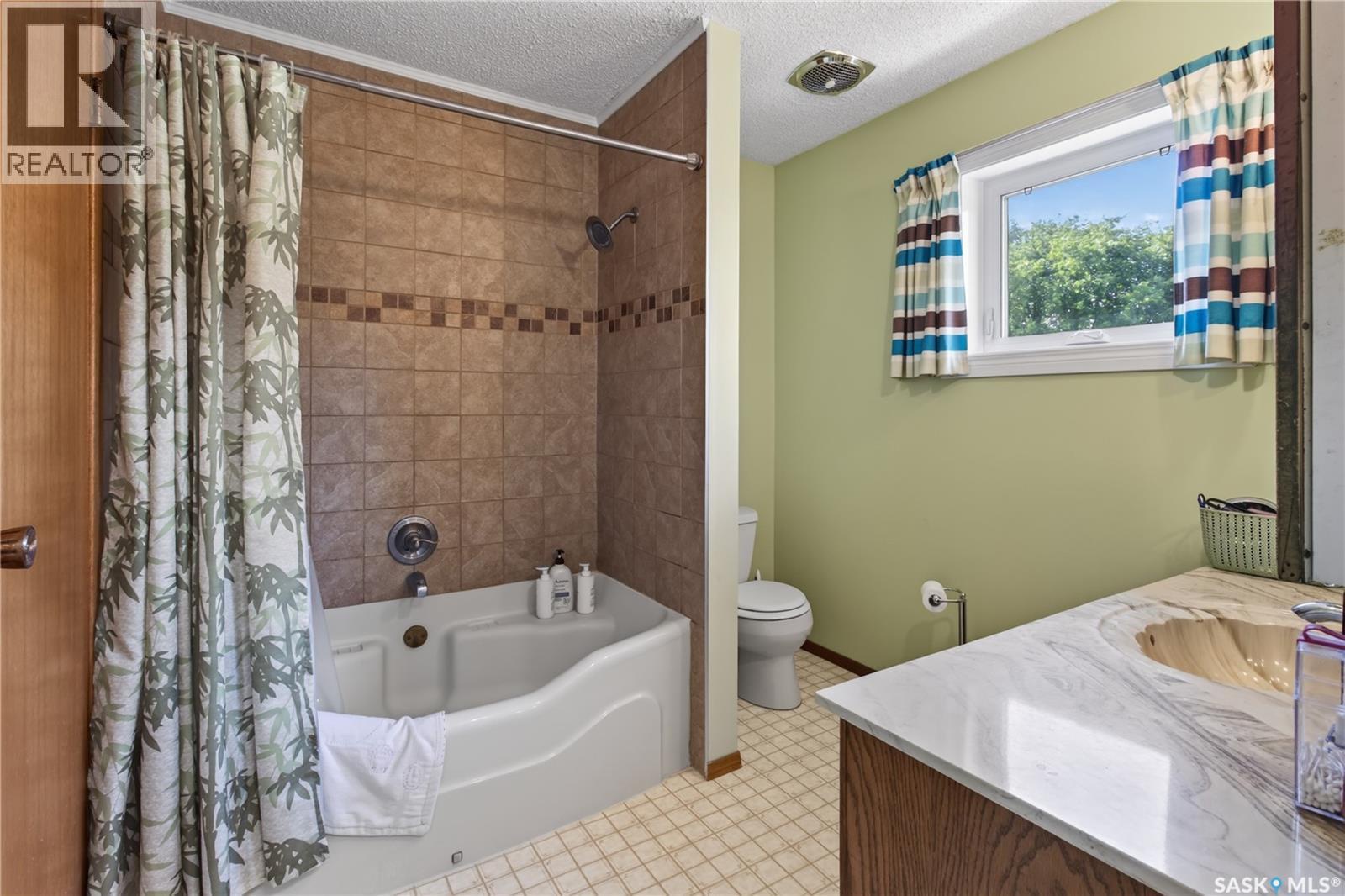 1112 11th Street, Humboldt, Saskatchewan