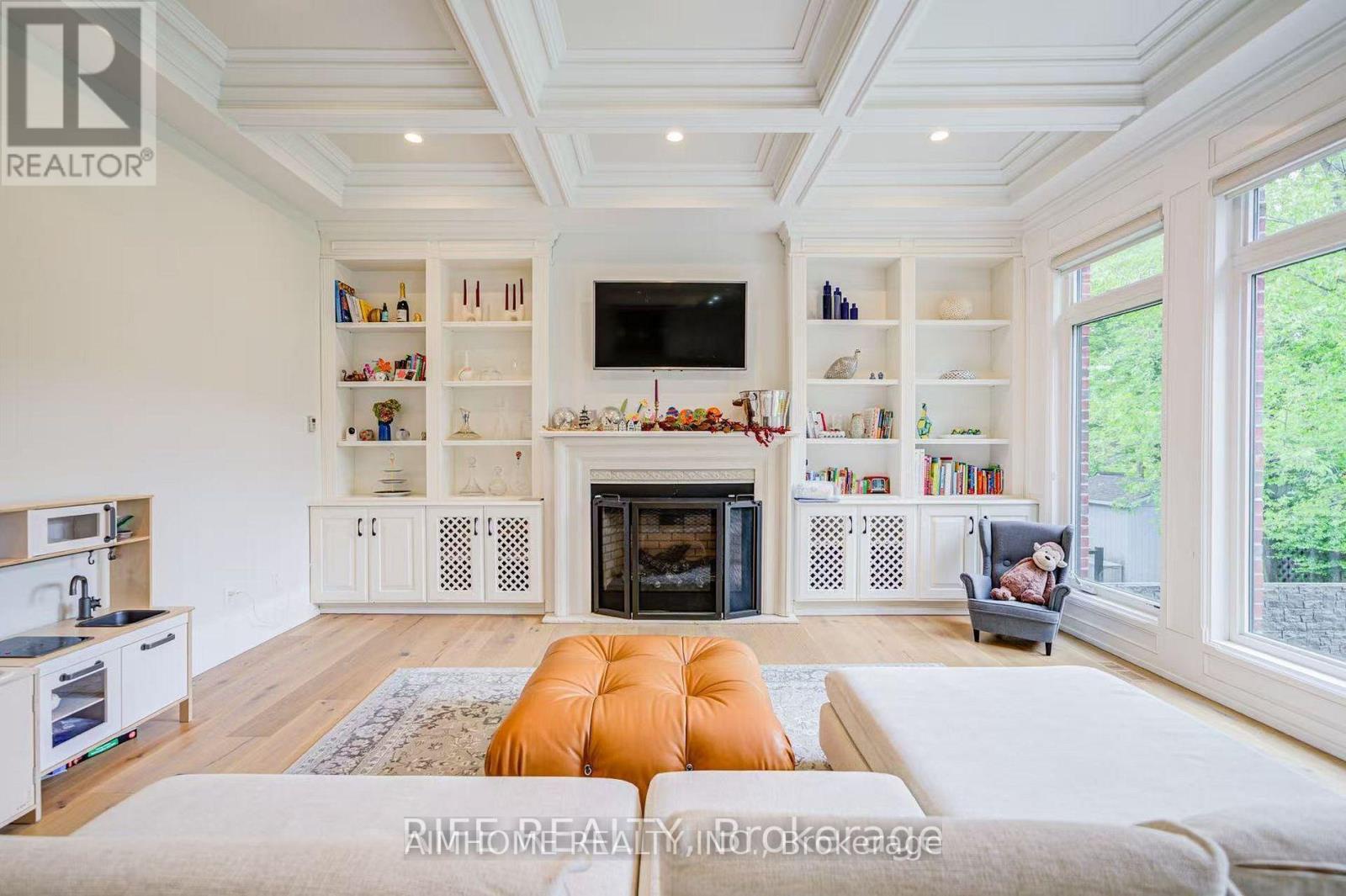 103 Burndale Avenue, Toronto (lansing-westgate), Ontario