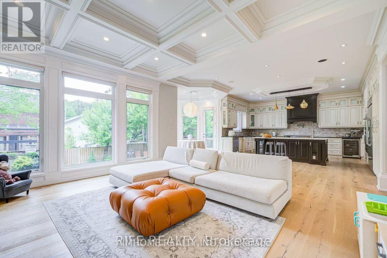 103 Burndale Avenue, Toronto (lansing-westgate), Ontario