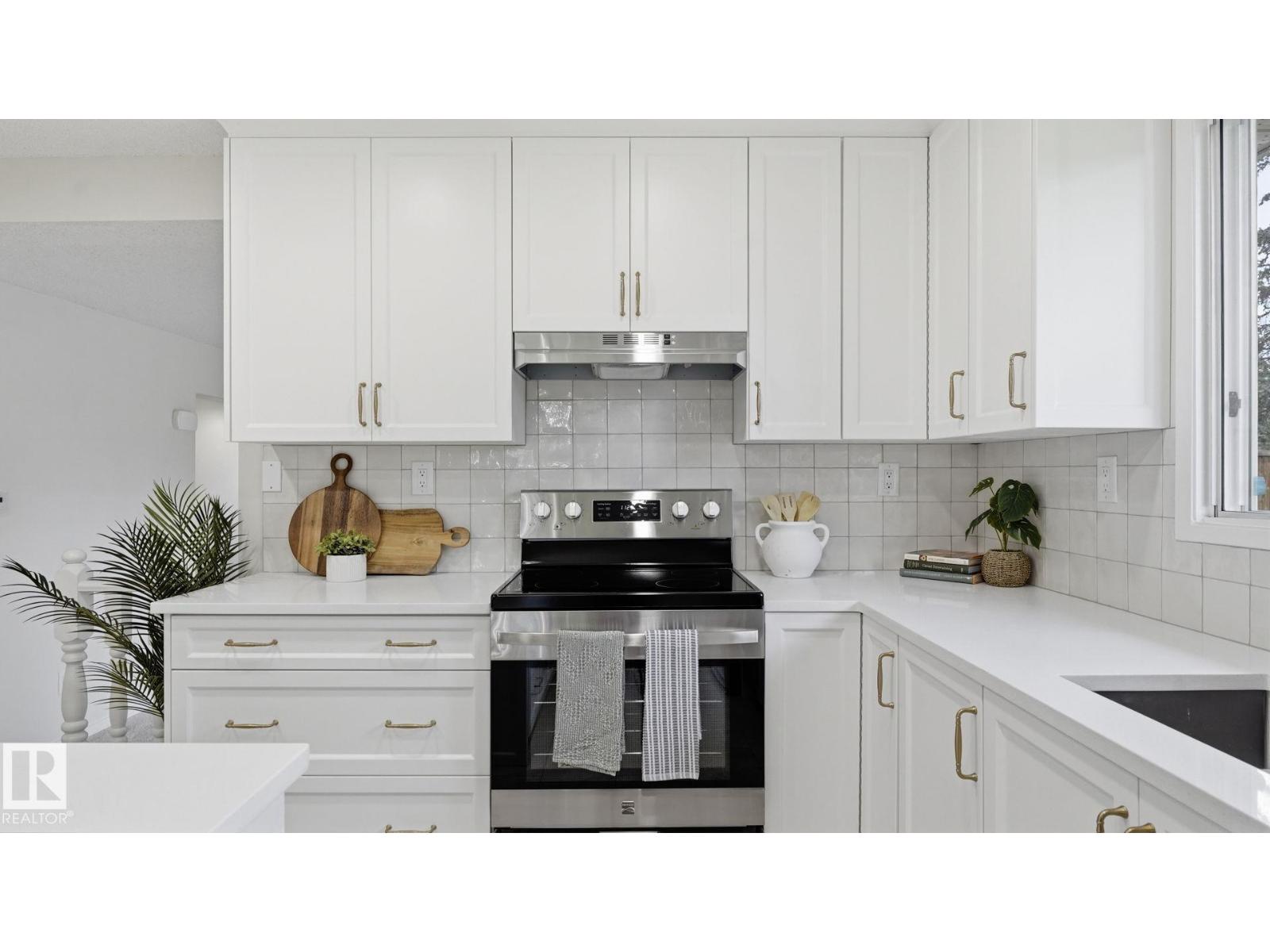 2723 83 St Nw, Edmonton, Alberta