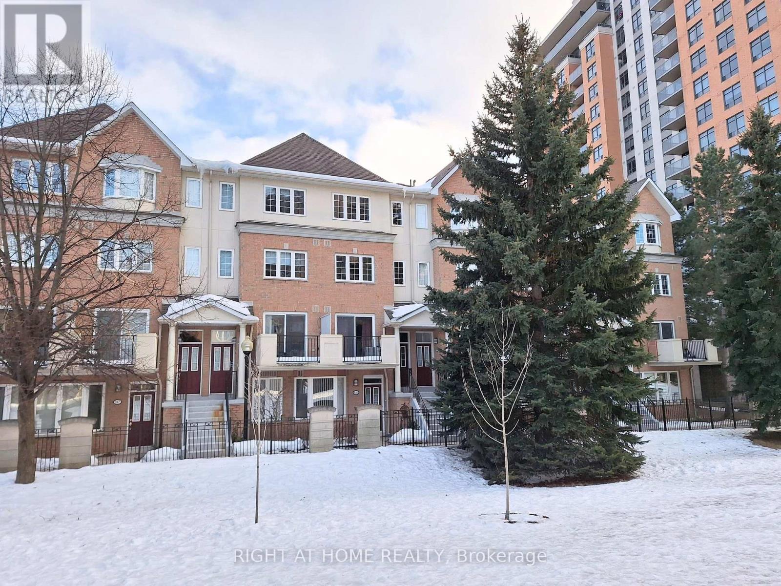 821 Grandview Way, Toronto (willowdale East), Ontario