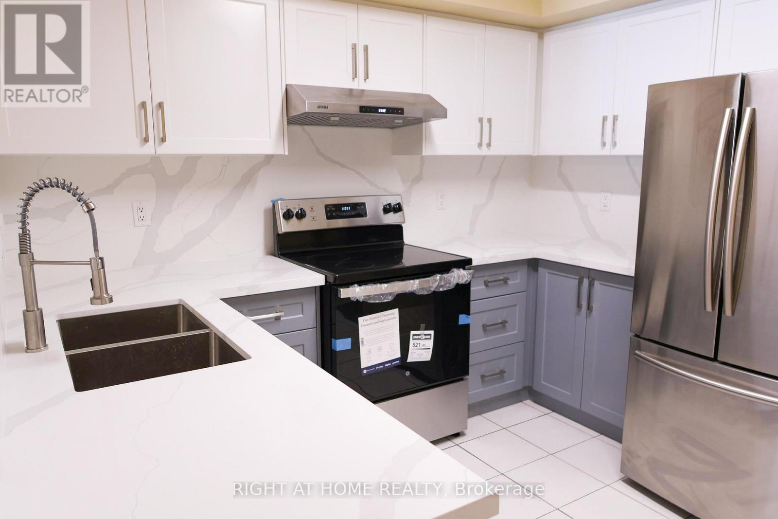 821 Grandview Way, Toronto (willowdale East), Ontario