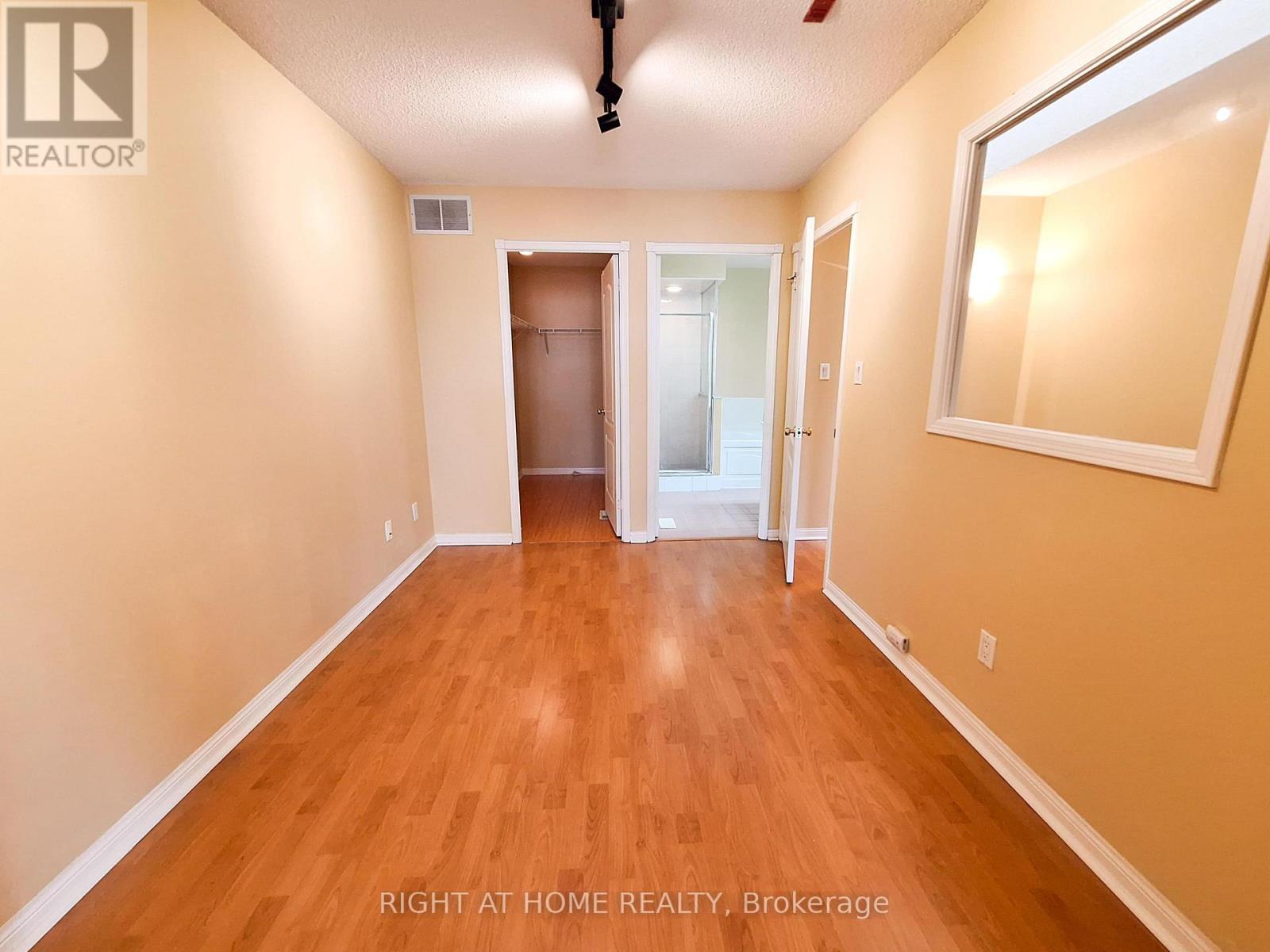 821 Grandview Way, Toronto (willowdale East), Ontario