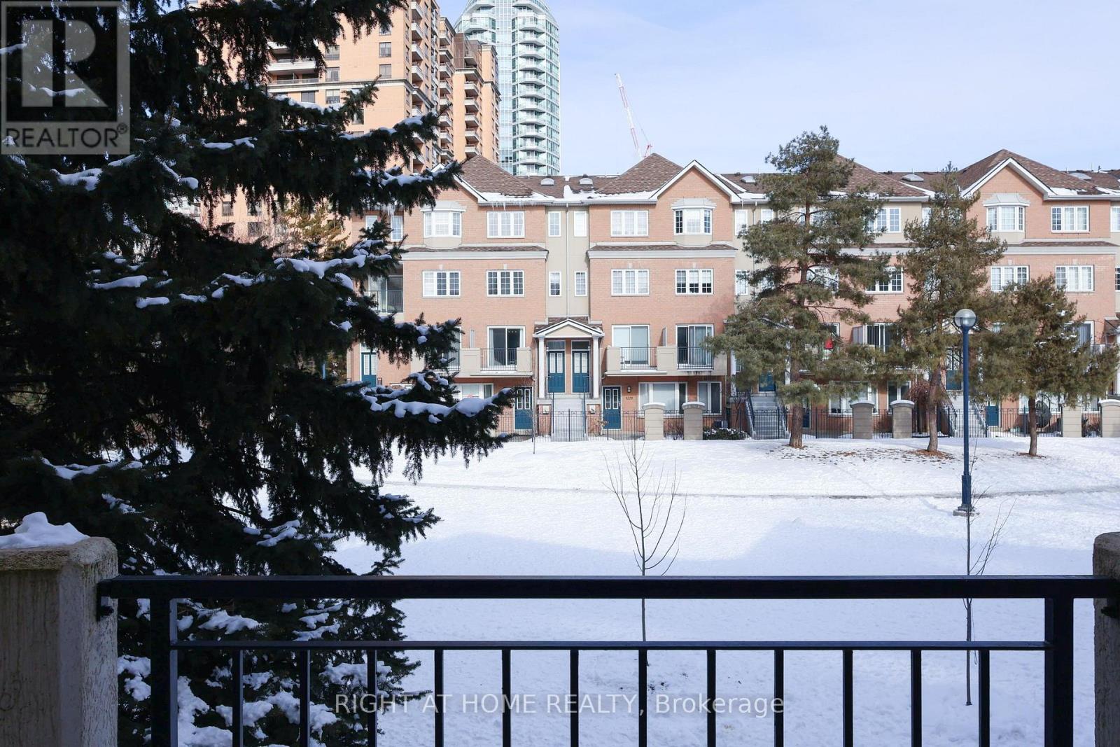 821 Grandview Way, Toronto (willowdale East), Ontario