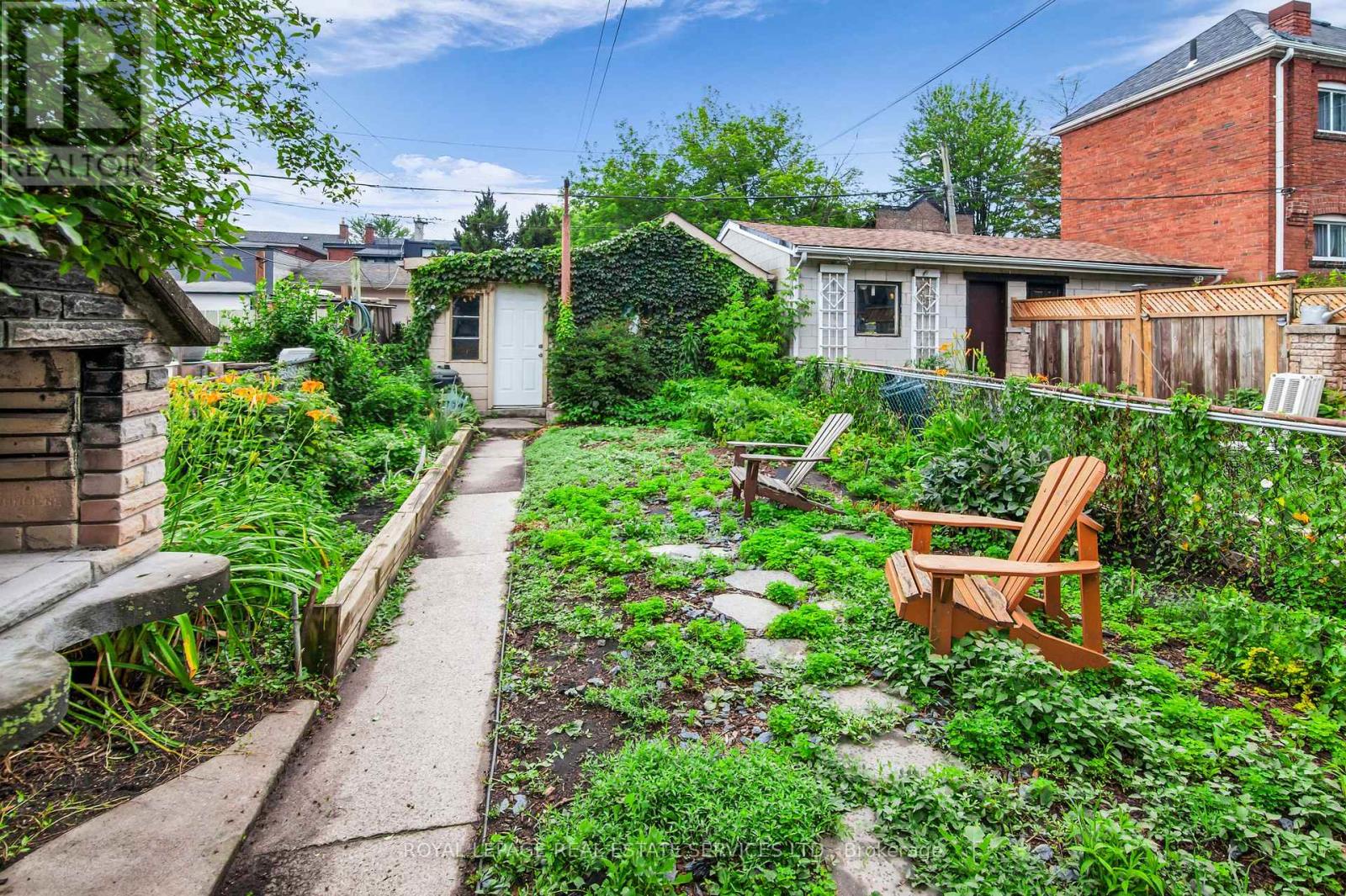 56 Arlington Avenue, Toronto (wychwood), Ontario