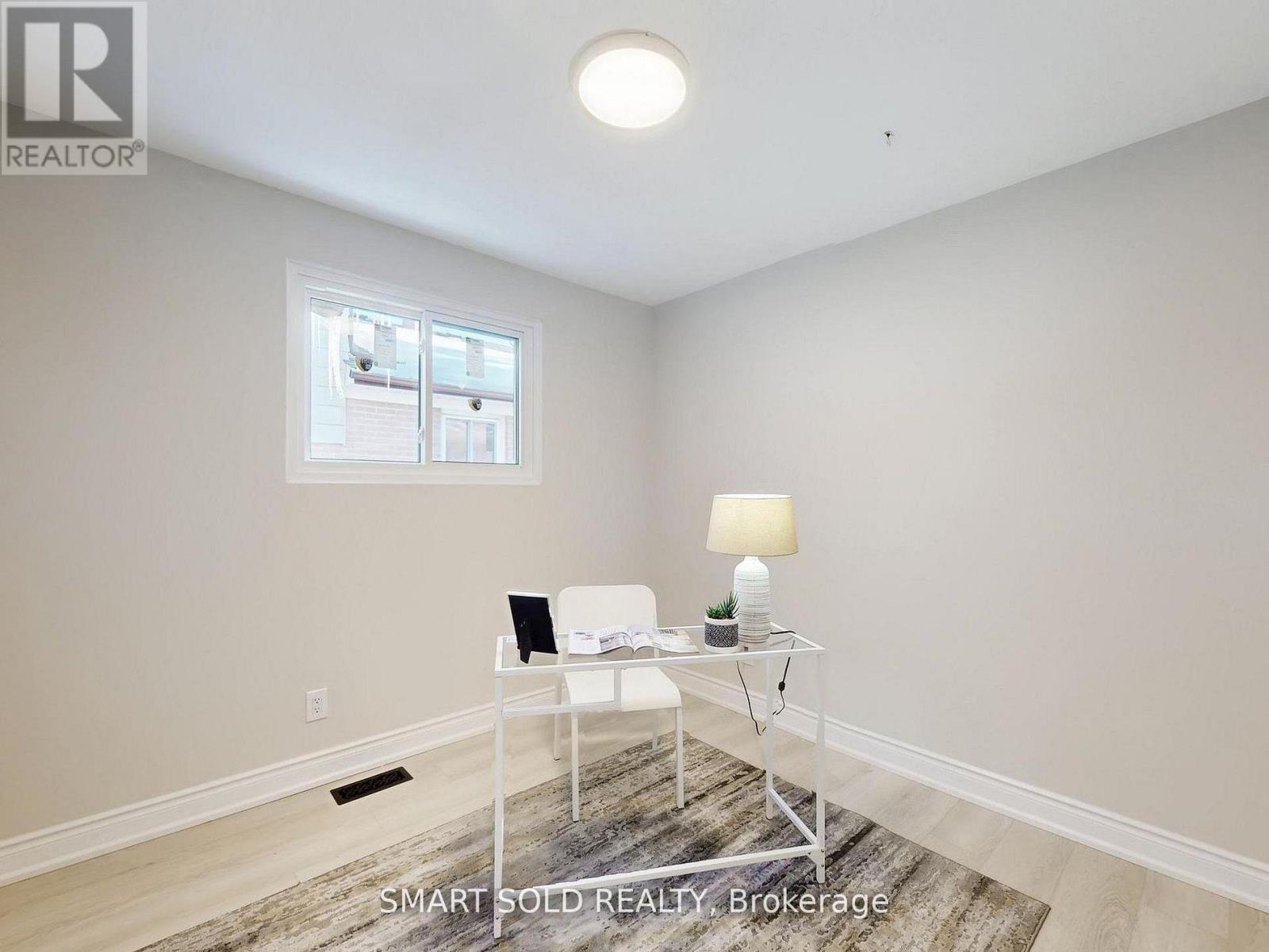 76 Clancy Drive, Toronto (don Valley Village), Ontario