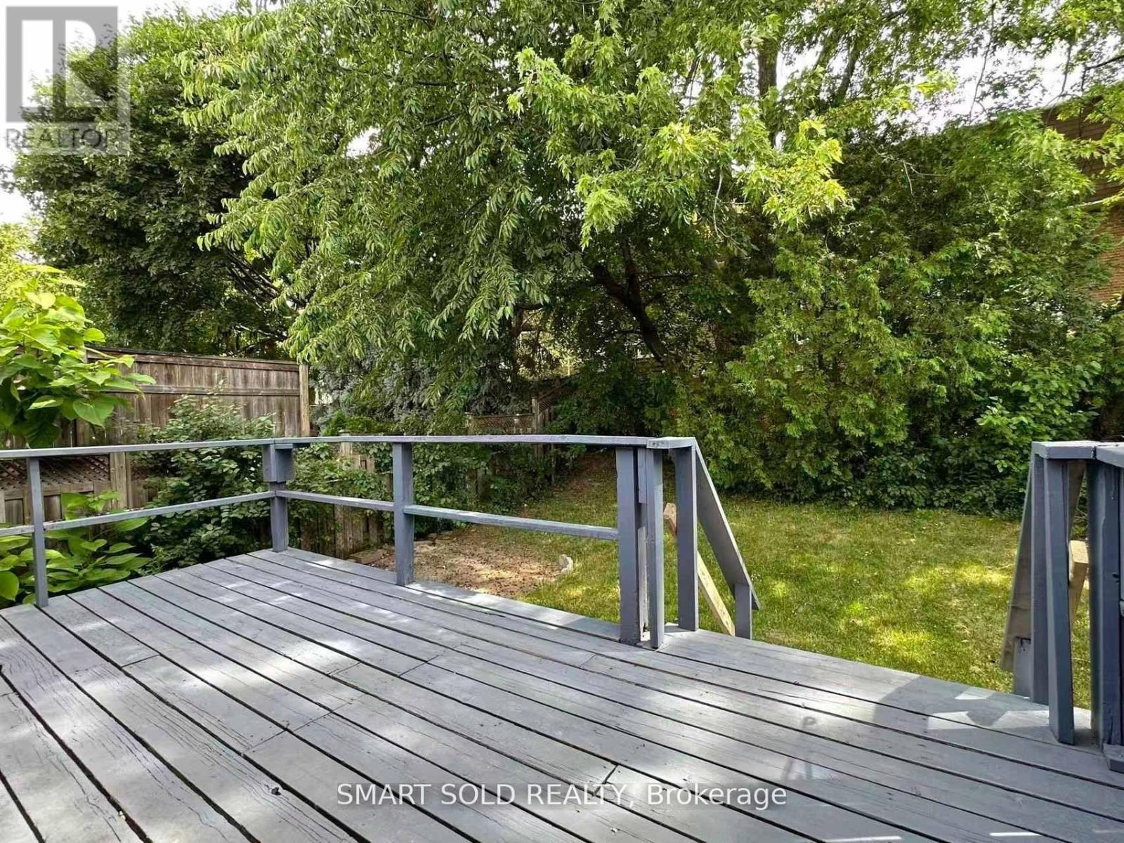 76 Clancy Drive, Toronto (don Valley Village), Ontario