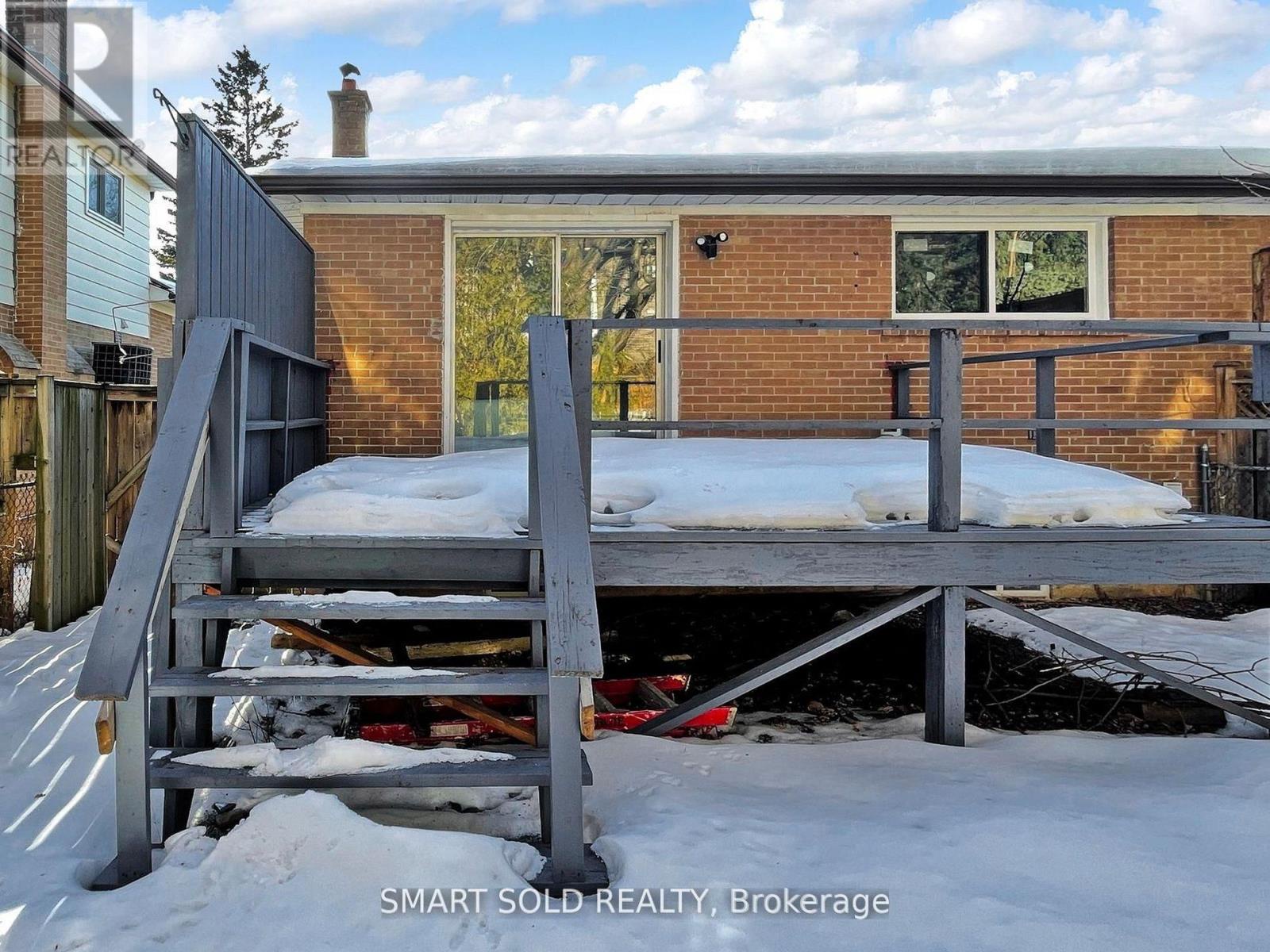 76 Clancy Drive, Toronto (don Valley Village), Ontario