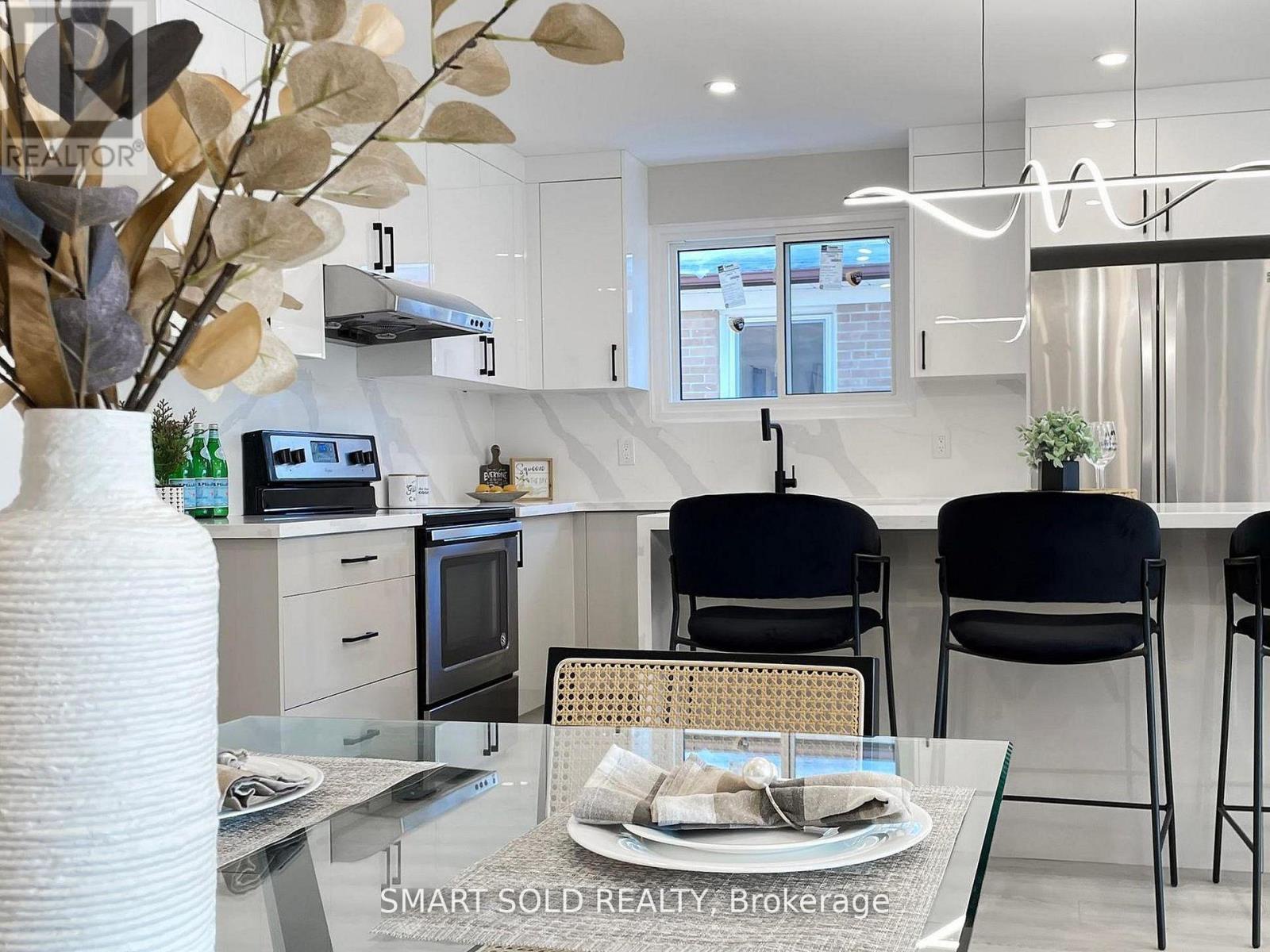 76 Clancy Drive, Toronto (don Valley Village), Ontario