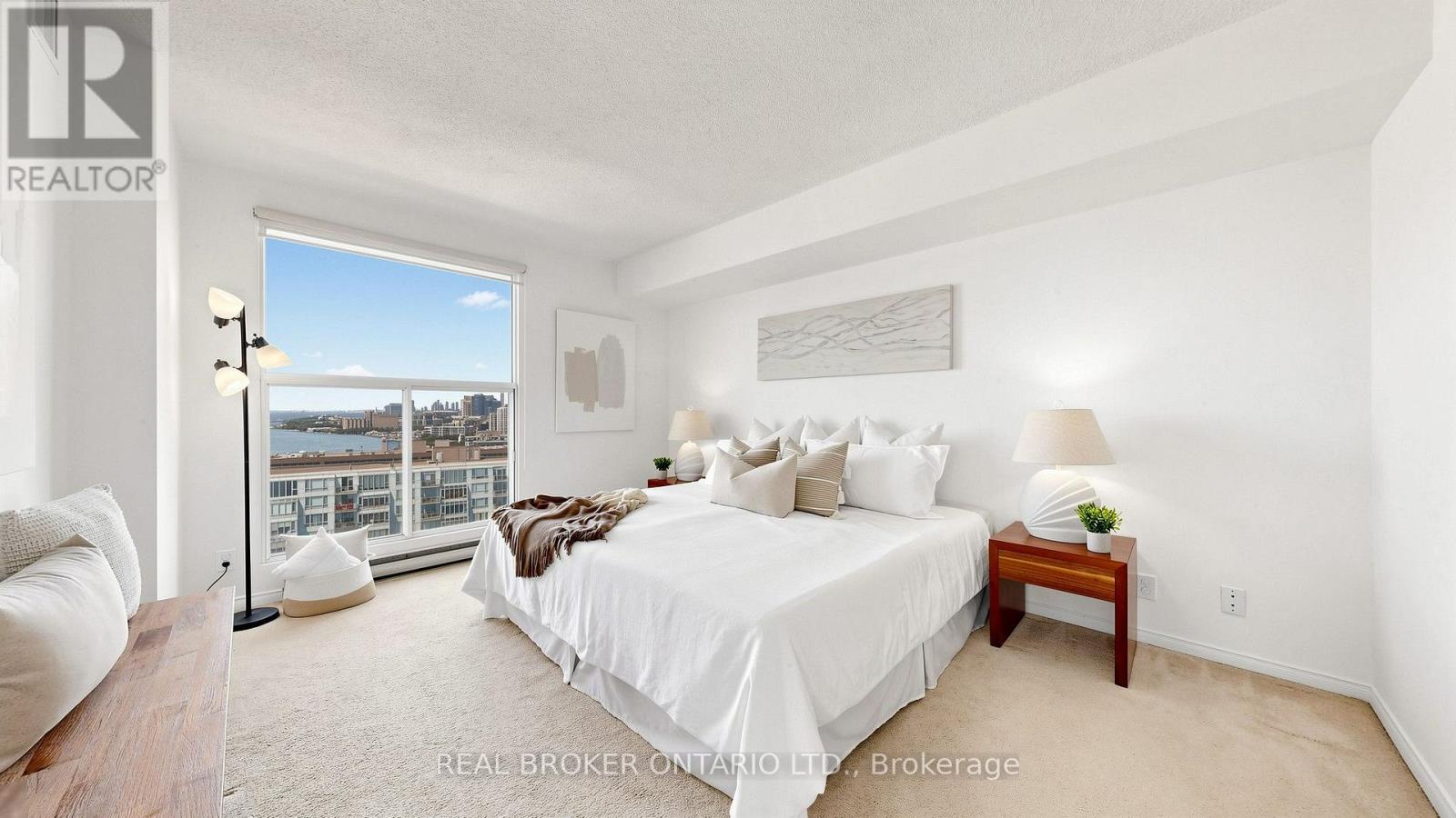 2108 - 99 Harbour Square, Toronto (waterfront Communities), Ontario