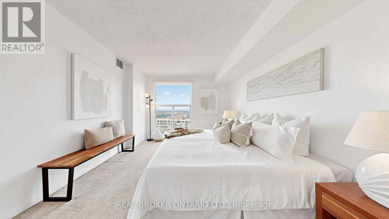2108 - 99 Harbour Square, Toronto (waterfront Communities), Ontario