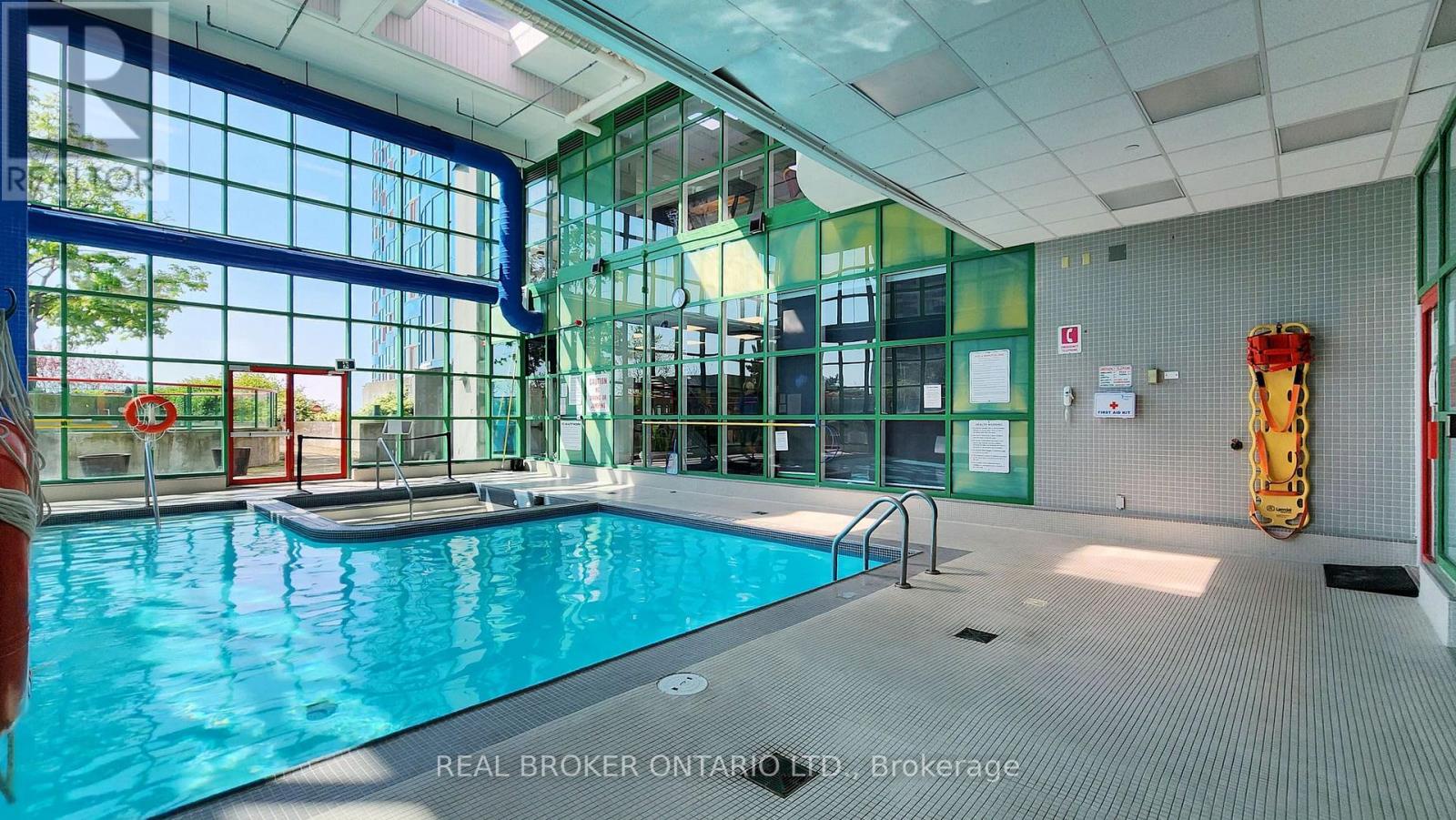 2108 - 99 Harbour Square, Toronto (waterfront Communities), Ontario