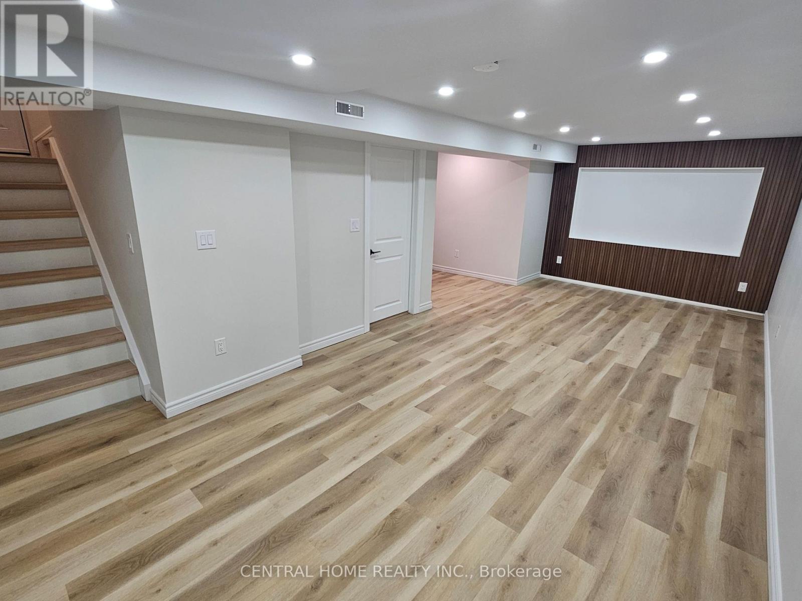 137 Willow Lane, Newmarket (bristol-london), Ontario