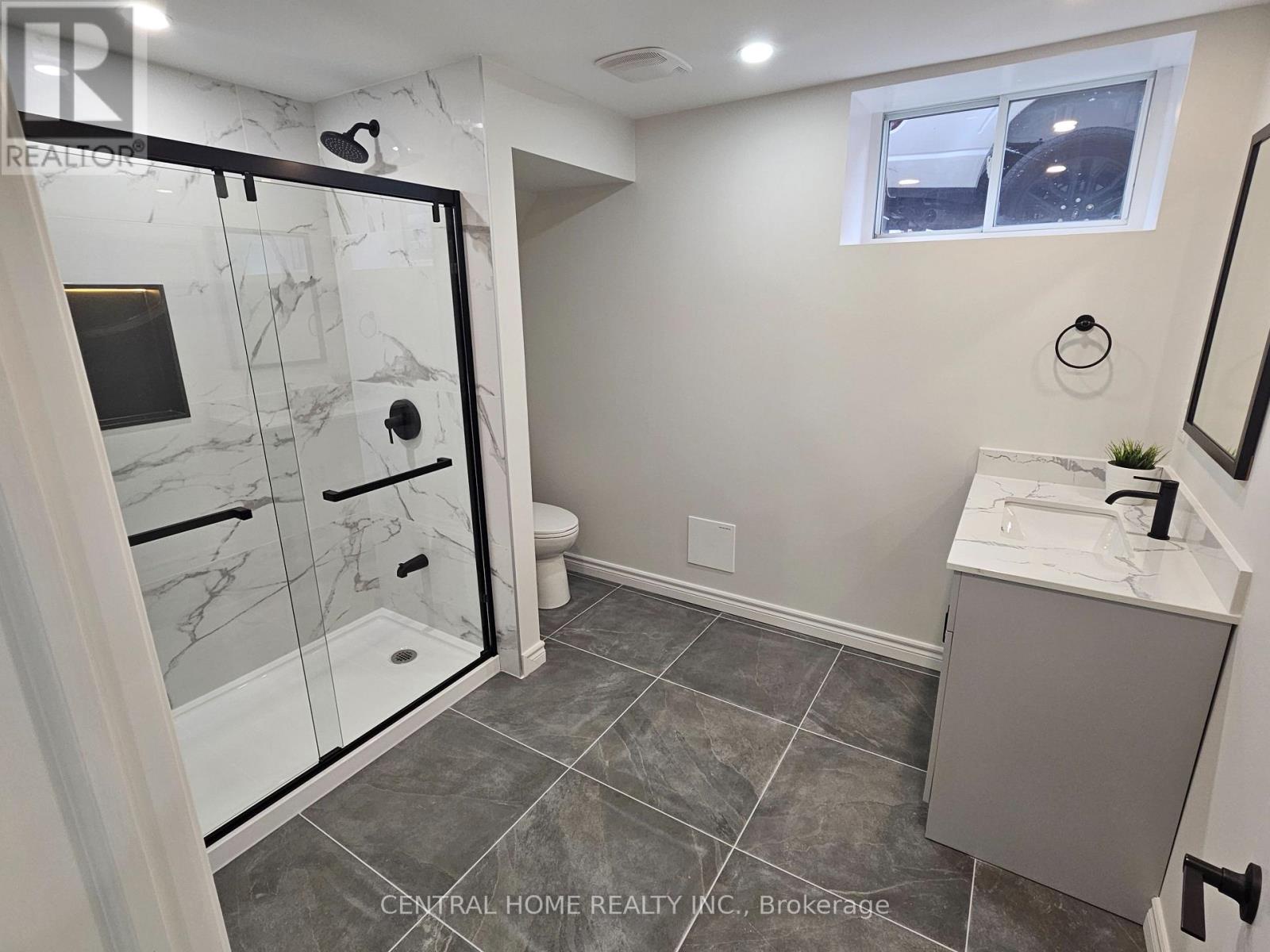 137 Willow Lane, Newmarket (bristol-london), Ontario