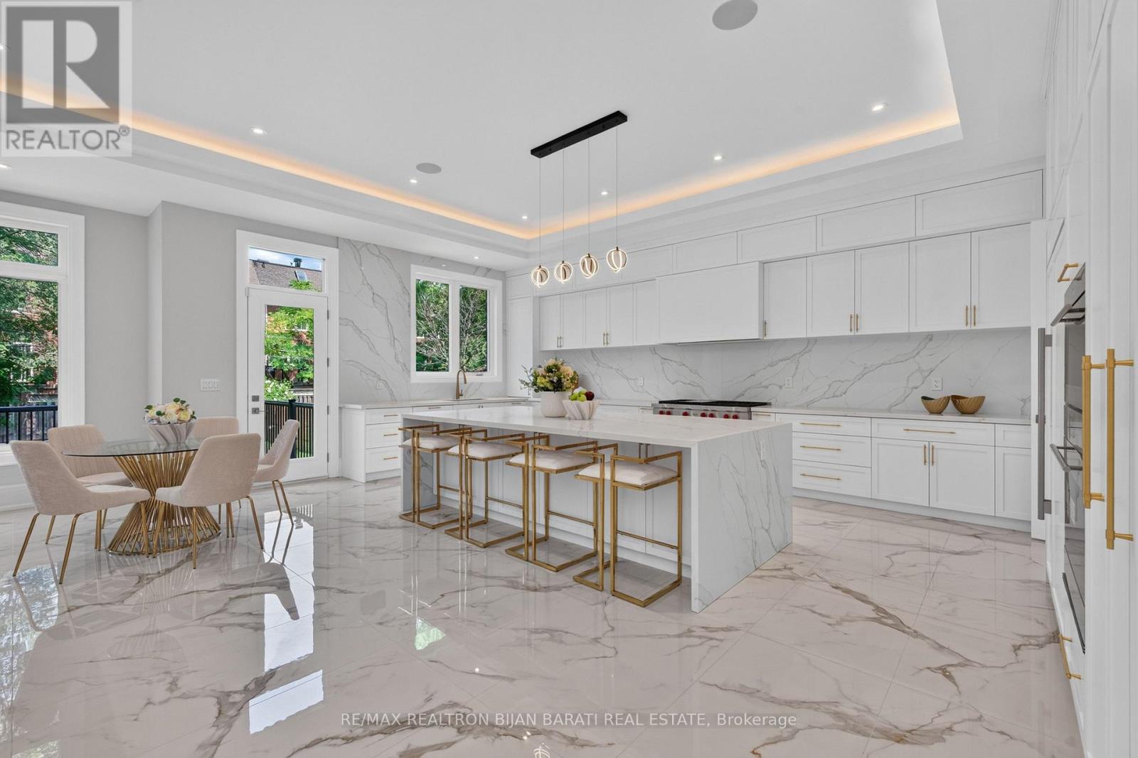 140 Olive Avenue, Toronto (willowdale East), Ontario