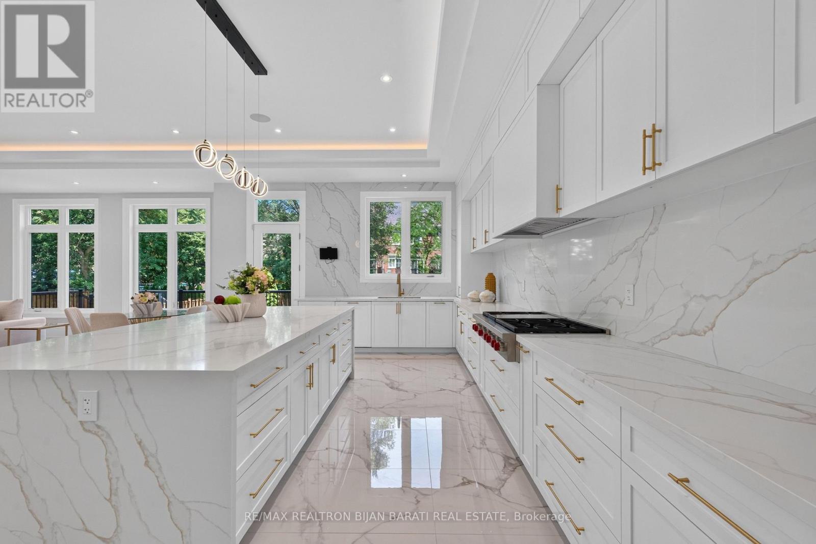 140 Olive Avenue, Toronto (willowdale East), Ontario