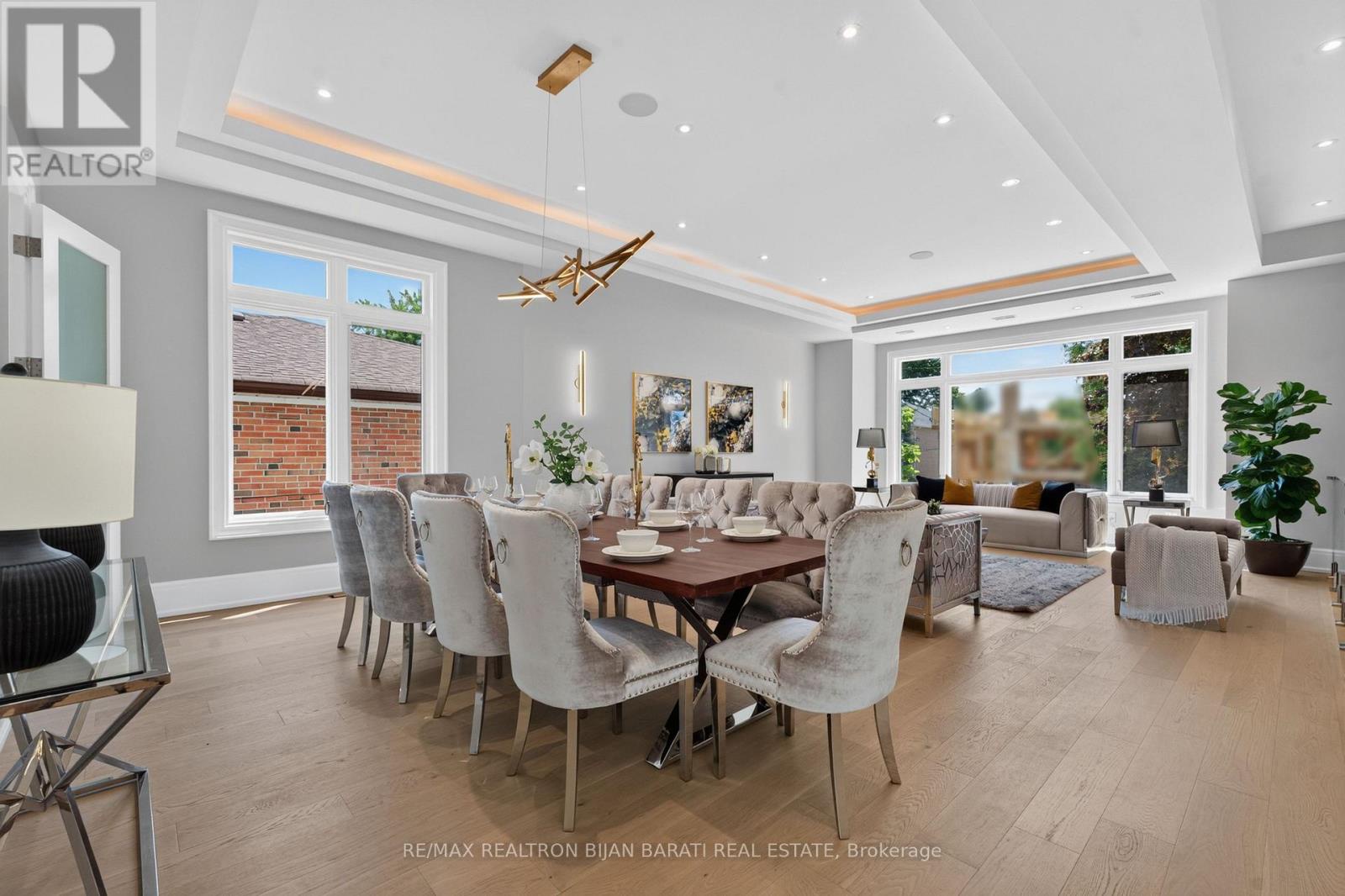 140 Olive Avenue, Toronto (willowdale East), Ontario