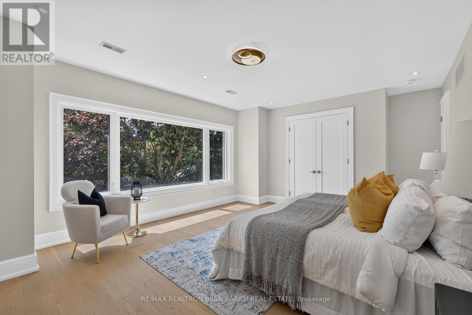 140 Olive Avenue, Toronto (willowdale East), Ontario