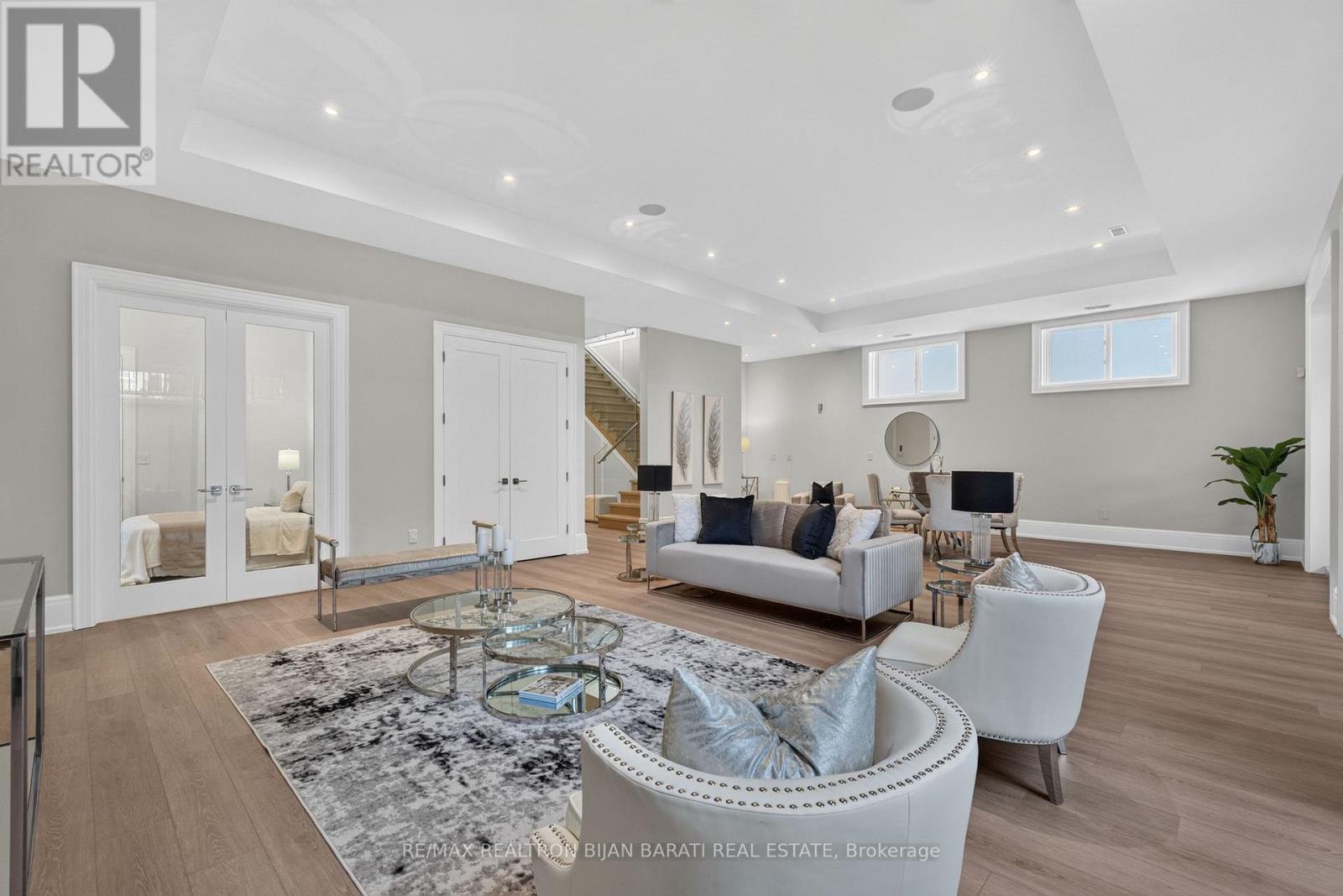 140 Olive Avenue, Toronto (willowdale East), Ontario
