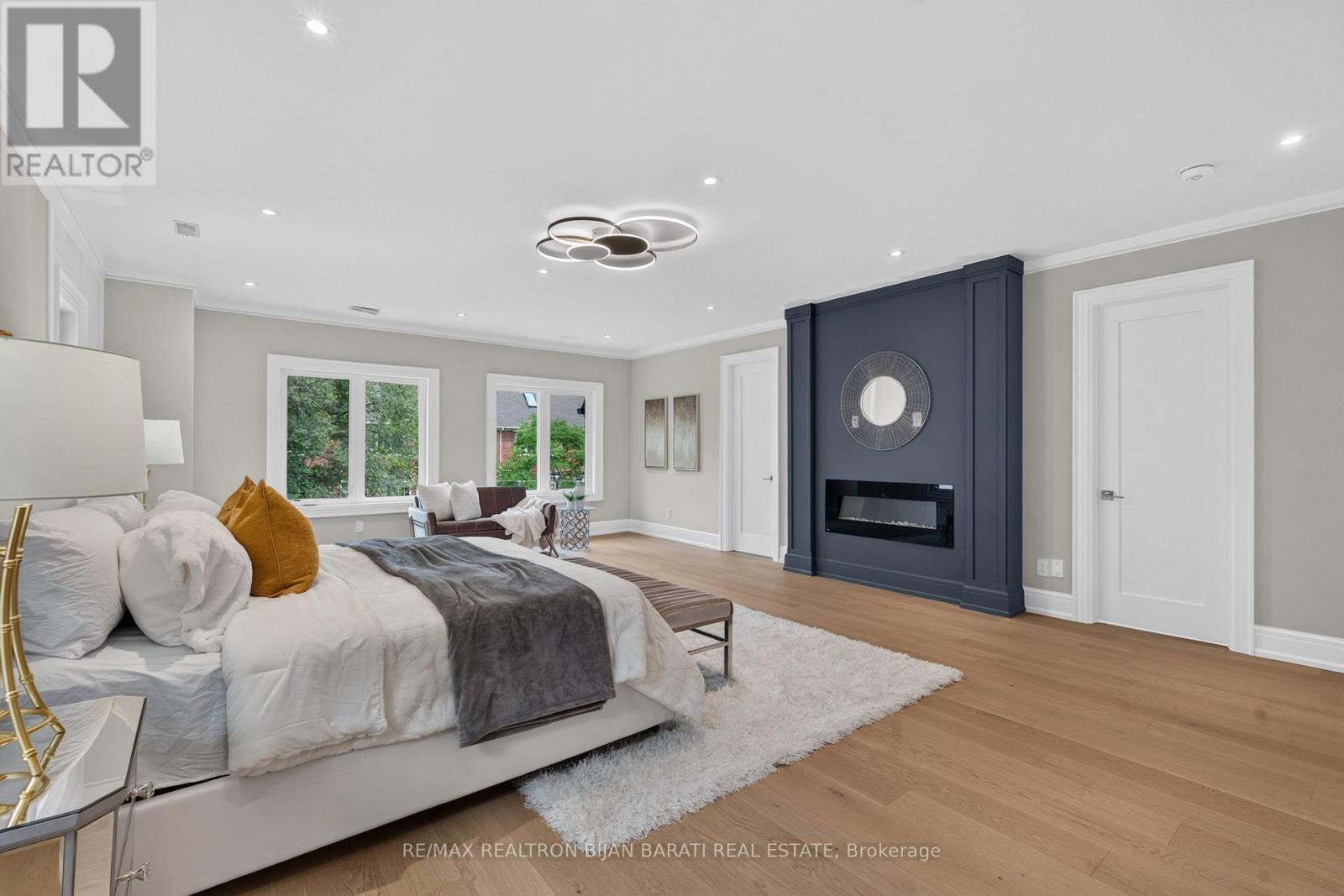 140 Olive Avenue, Toronto (willowdale East), Ontario