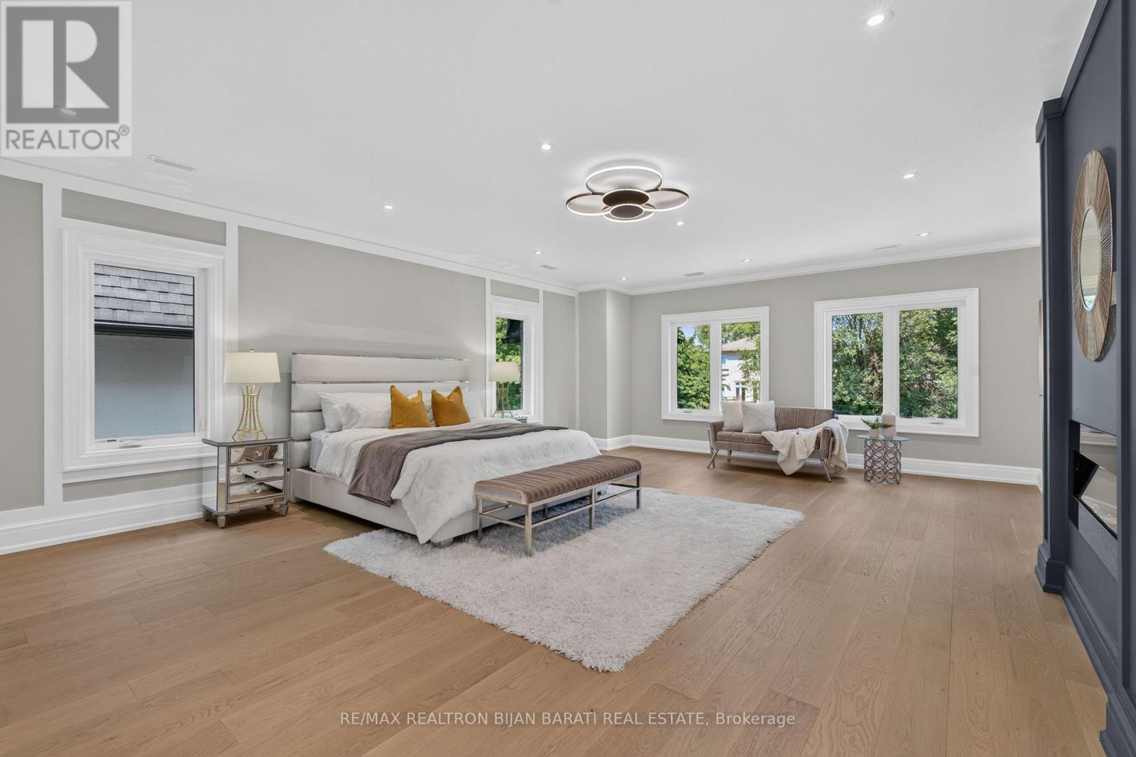 140 Olive Avenue, Toronto (willowdale East), Ontario