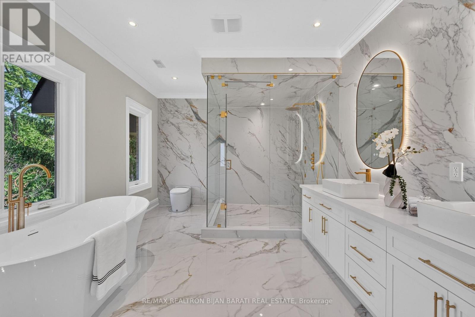 140 Olive Avenue, Toronto (willowdale East), Ontario