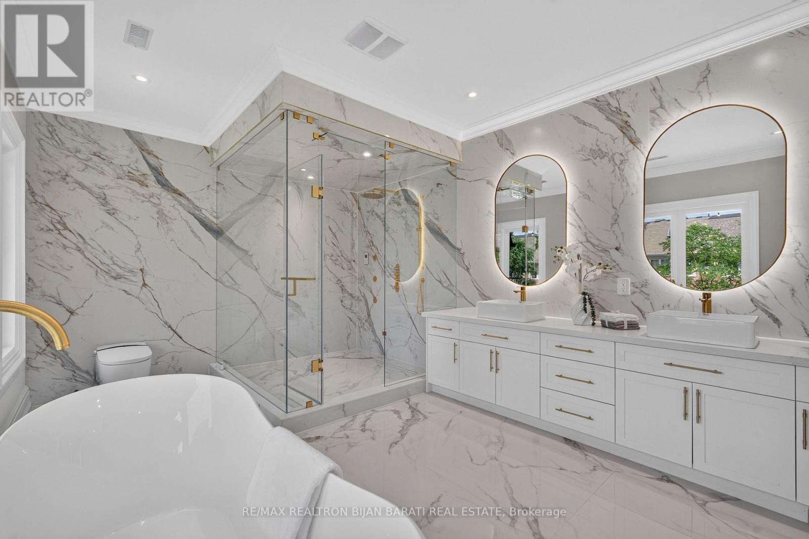 140 Olive Avenue, Toronto (willowdale East), Ontario