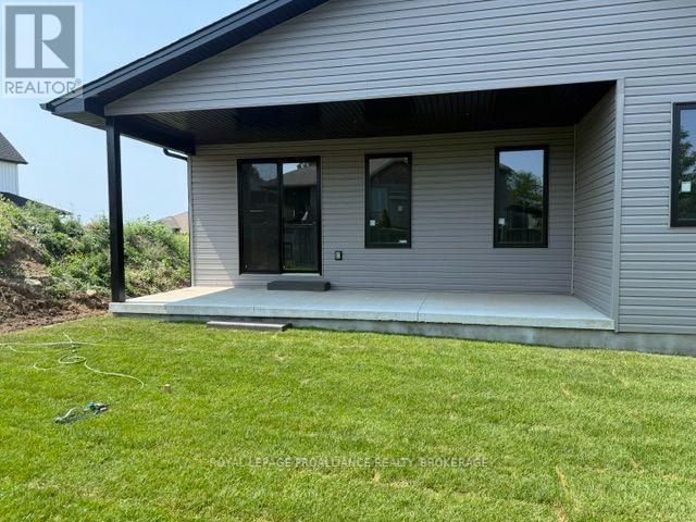 733 Squirrel Hill Drive, Kingston (city Northwest), Ontario