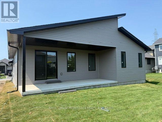 733 Squirrel Hill Drive, Kingston (city Northwest), Ontario