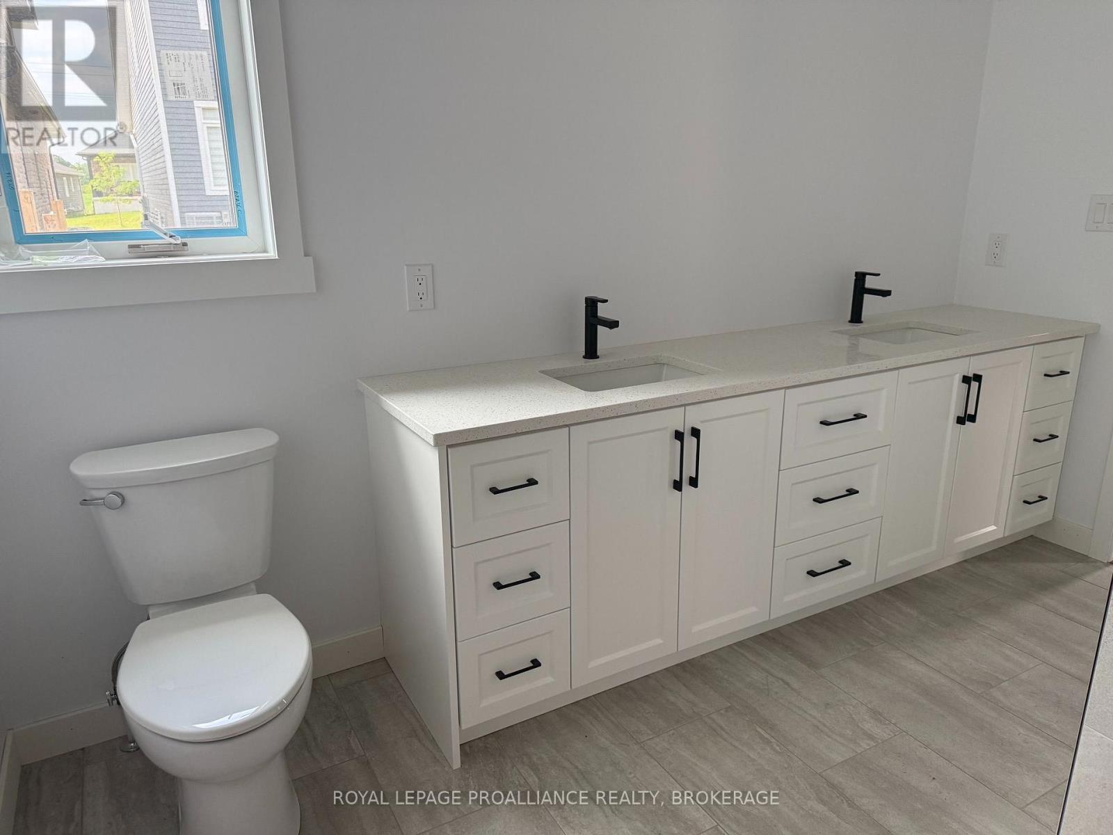 733 Squirrel Hill Drive, Kingston (city Northwest), Ontario