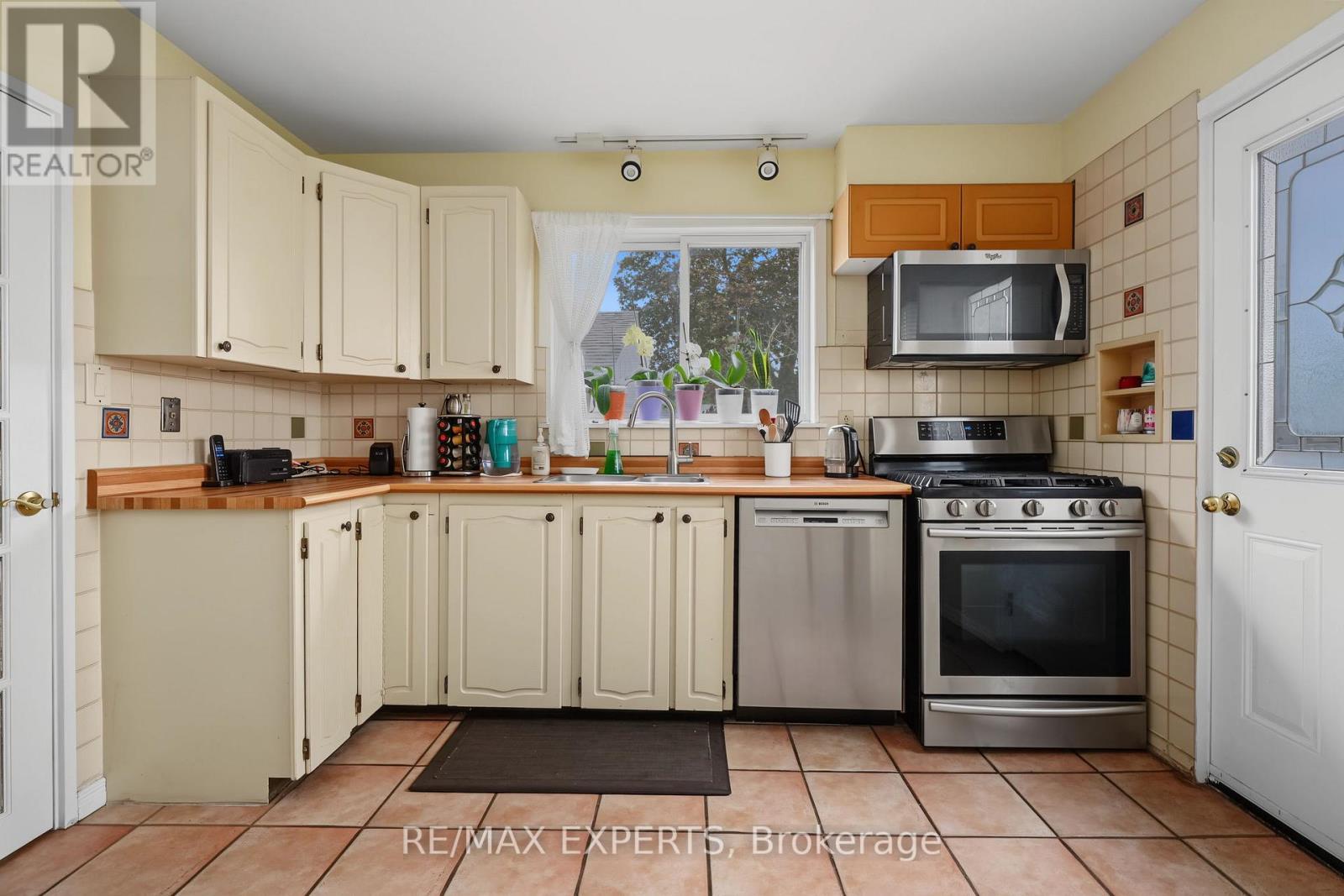 71 Dogwood Crescent, Toronto (bendale), Ontario