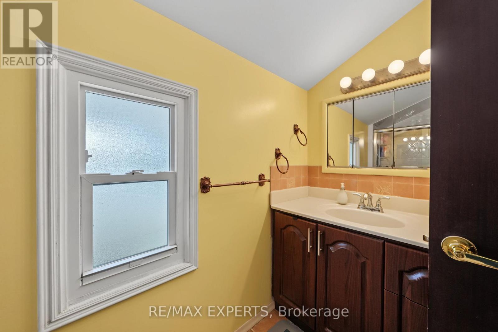 71 Dogwood Crescent, Toronto (bendale), Ontario
