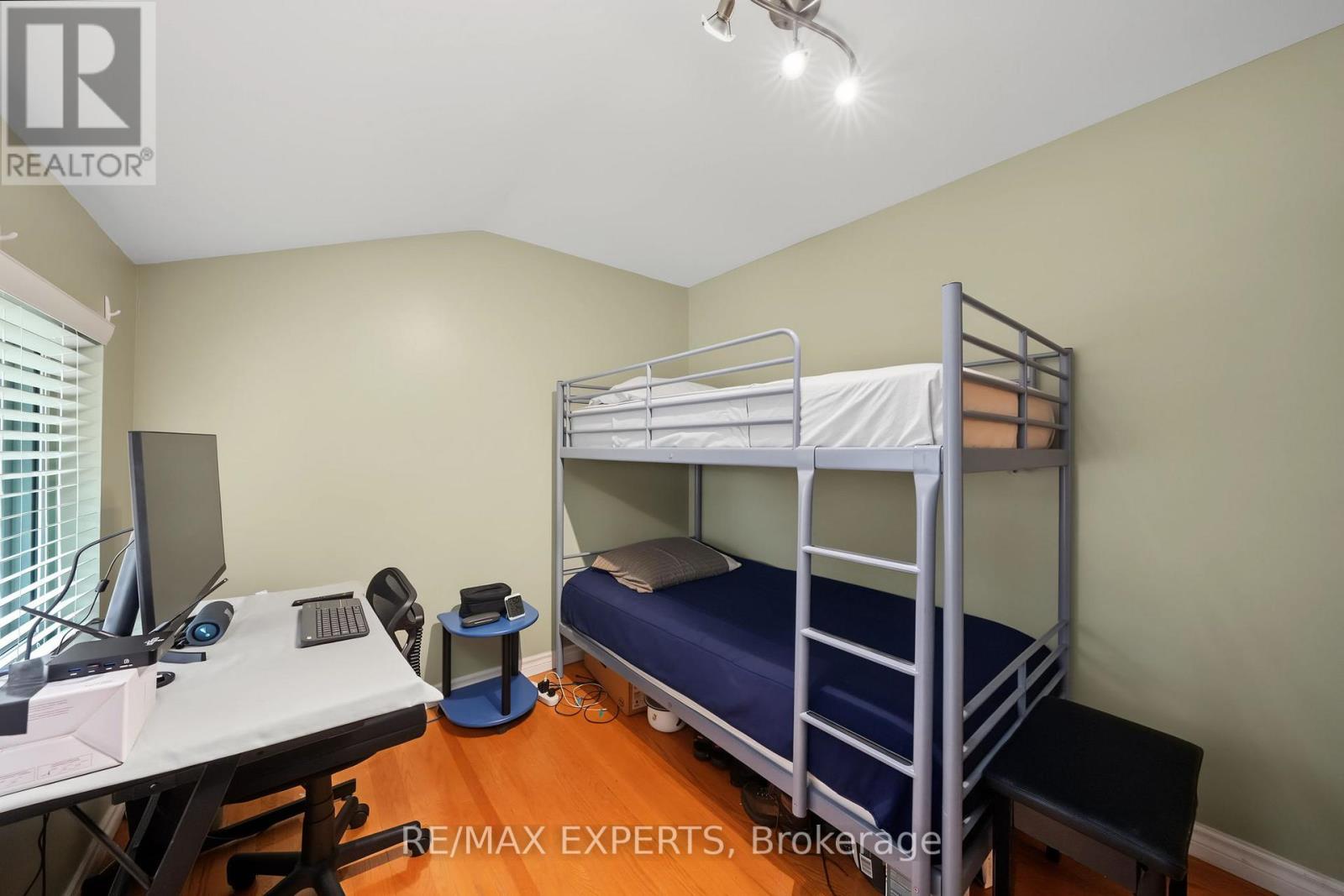71 Dogwood Crescent, Toronto (bendale), Ontario