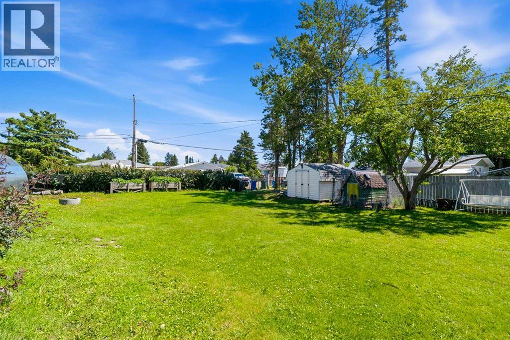 4132 50 Avenue, Innisfail, Alberta