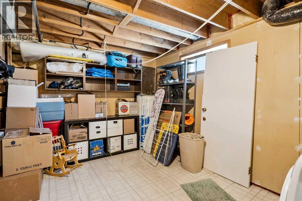 4132 50 Avenue, Innisfail, Alberta