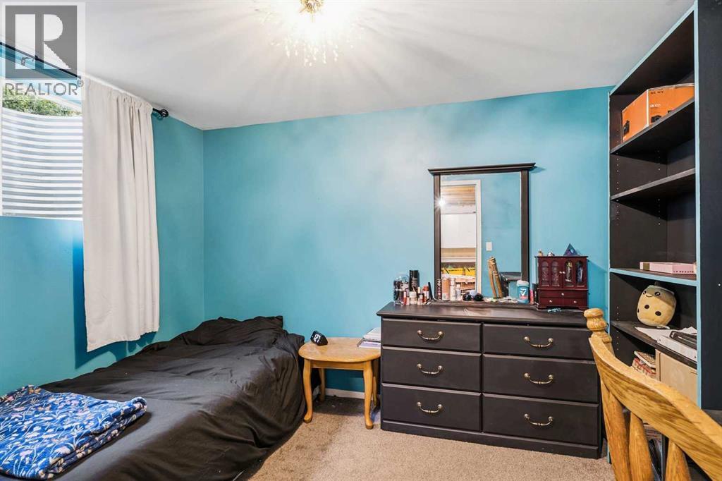 4132 50 Avenue, Innisfail, Alberta