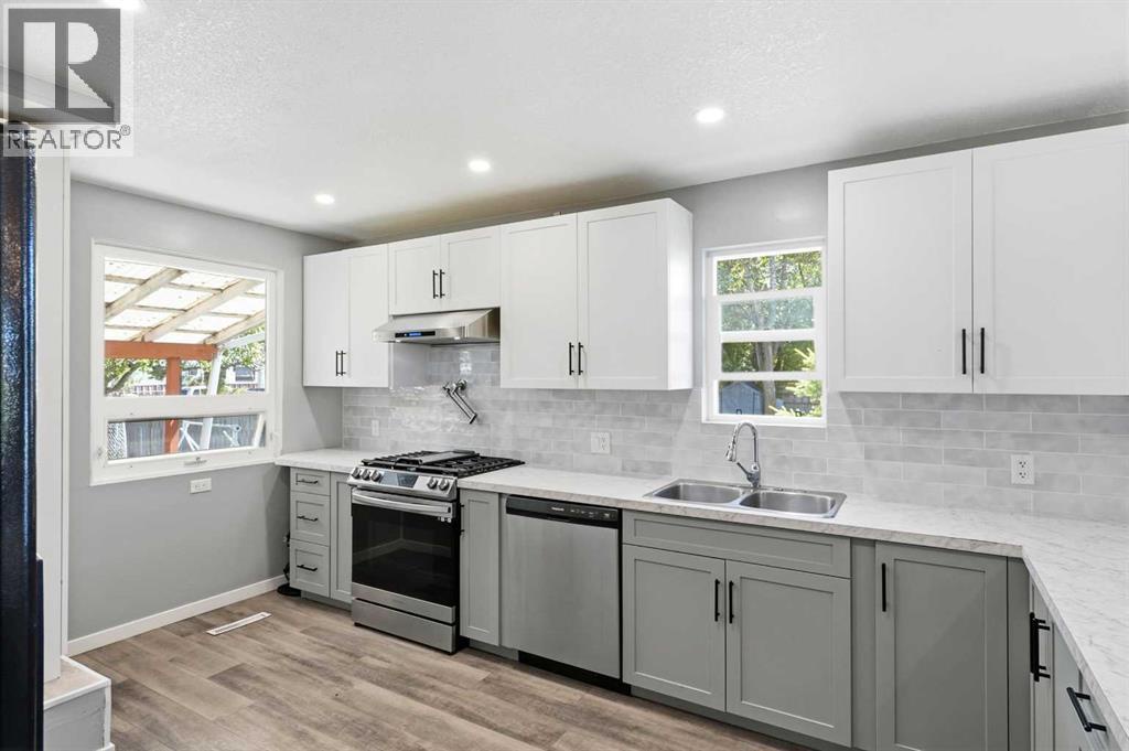 4132 50 Avenue, Innisfail, Alberta