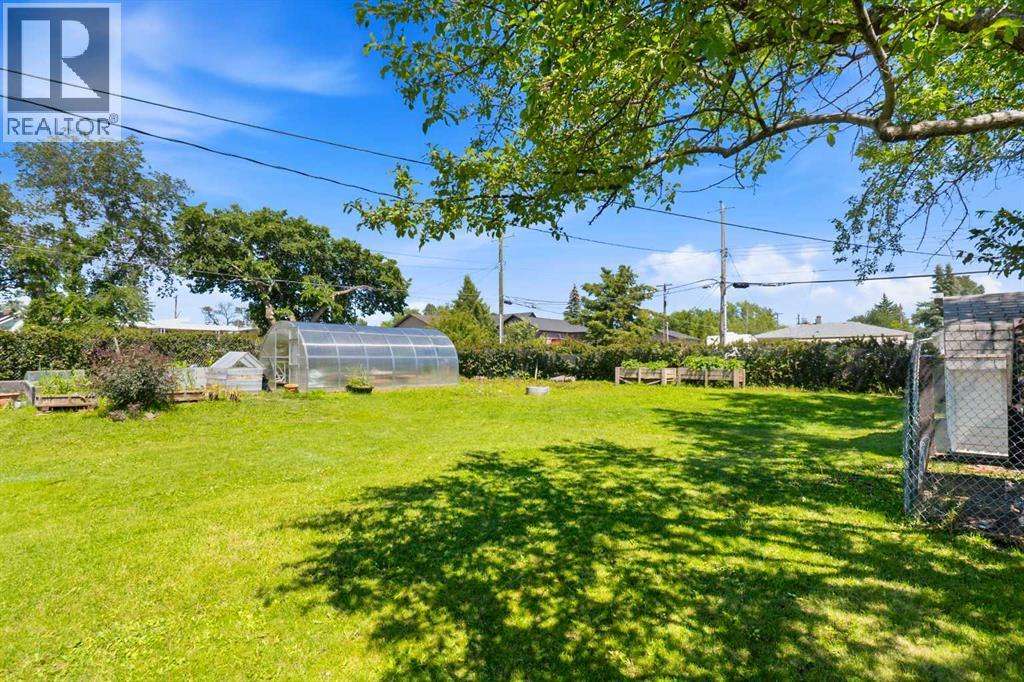 4132 50 Avenue, Innisfail, Alberta