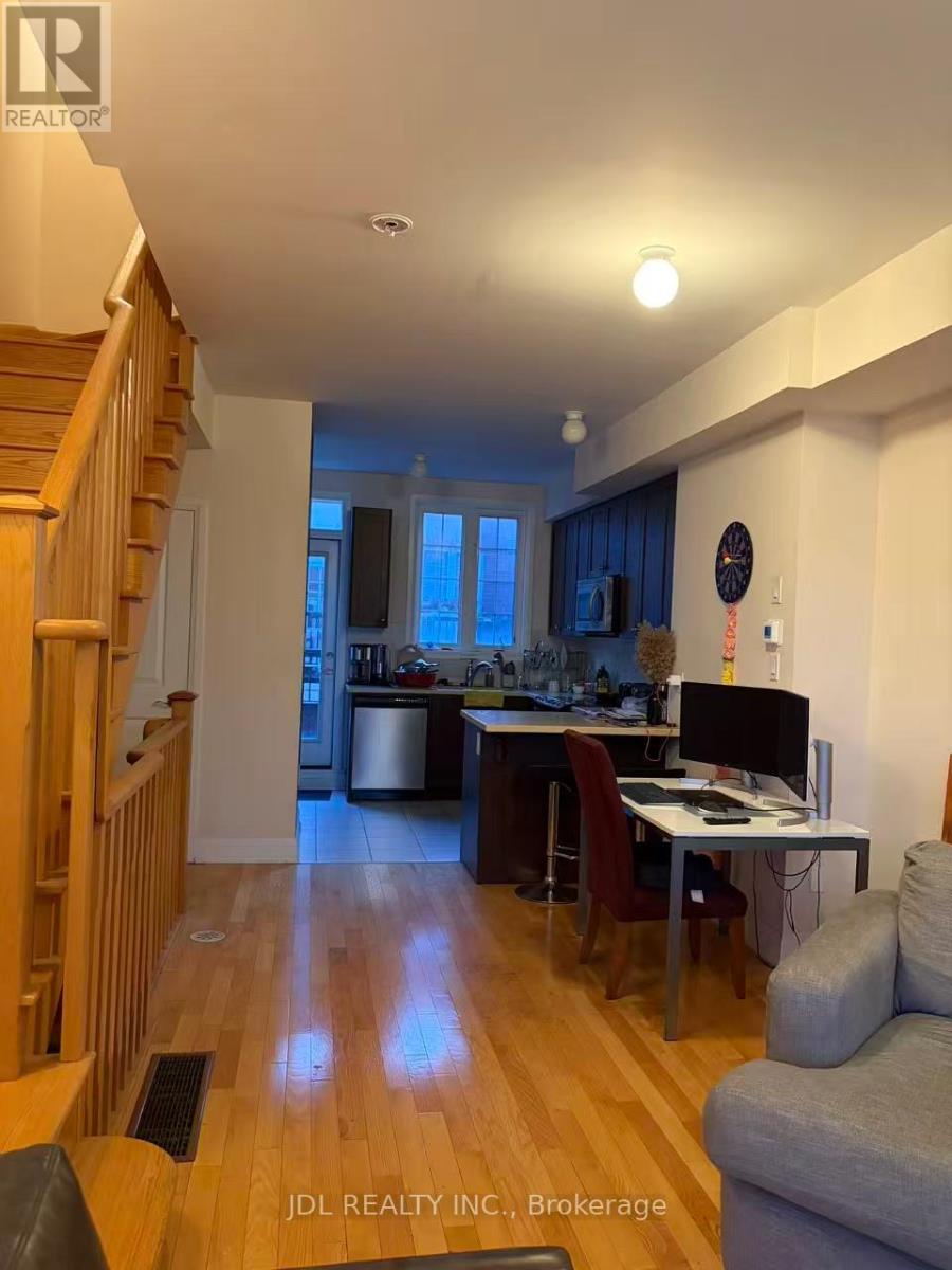 54 Raffeix Lane, Toronto (regent Park), Ontario