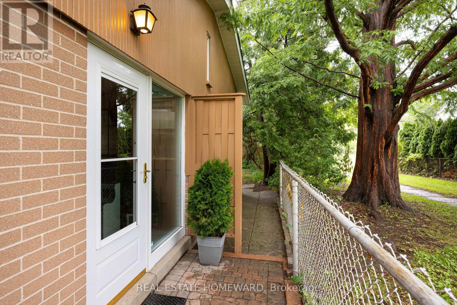 23 Norbury Crescent, Toronto (bendale), Ontario