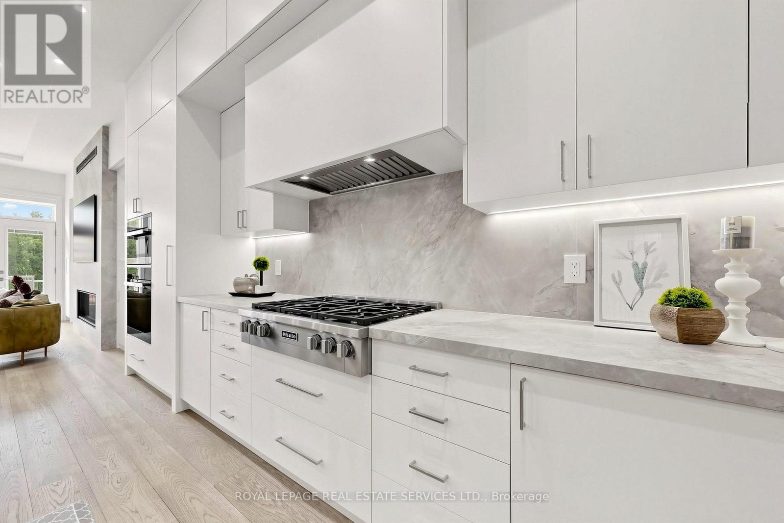 383 Melrose Avenue, Toronto (bedford Park-nortown), Ontario